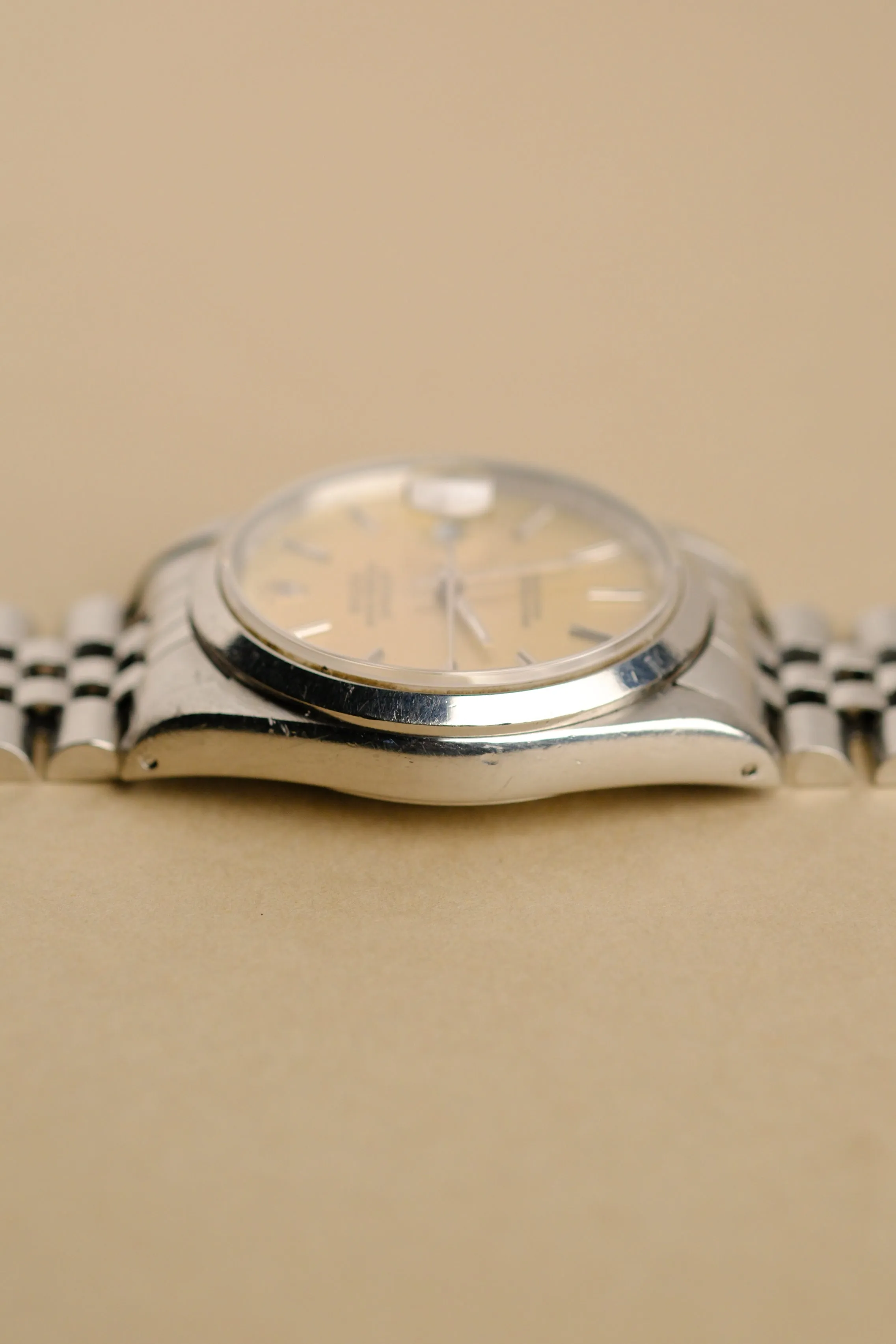 Rolex Datejust 16200 Sun-Kissed Dial w/RSC - 1990