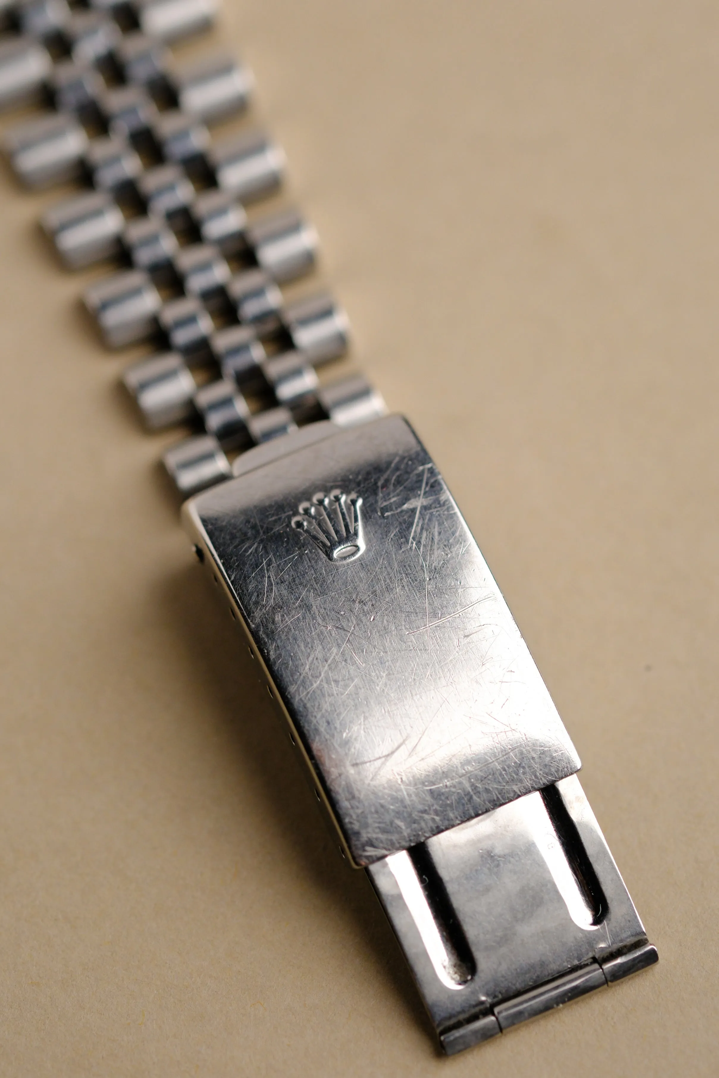 Rolex Datejust 16200 Sun-Kissed Dial w/RSC - 1990