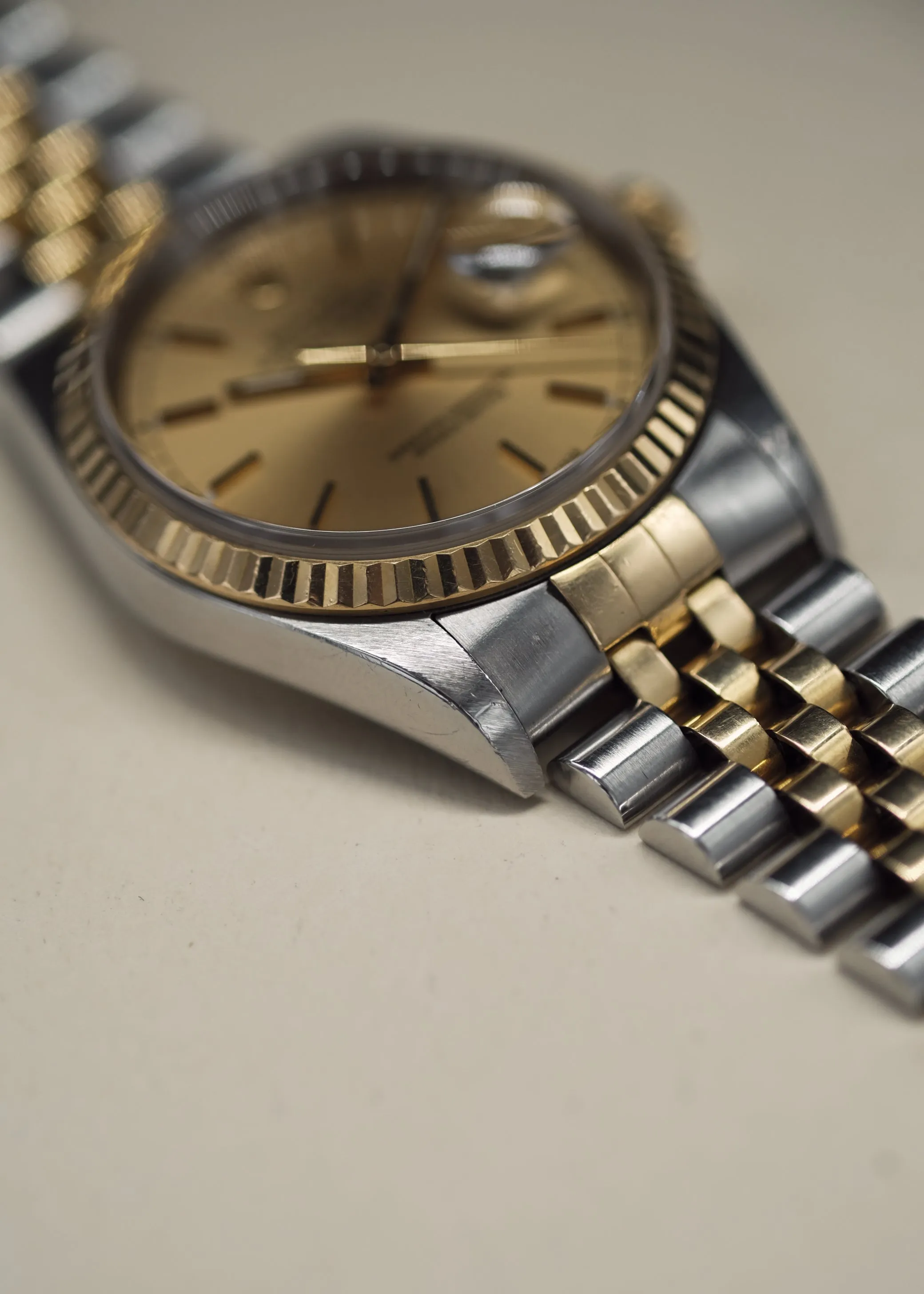 Rolex Datejust 16233 Roman Track Dial - Y 2001/2