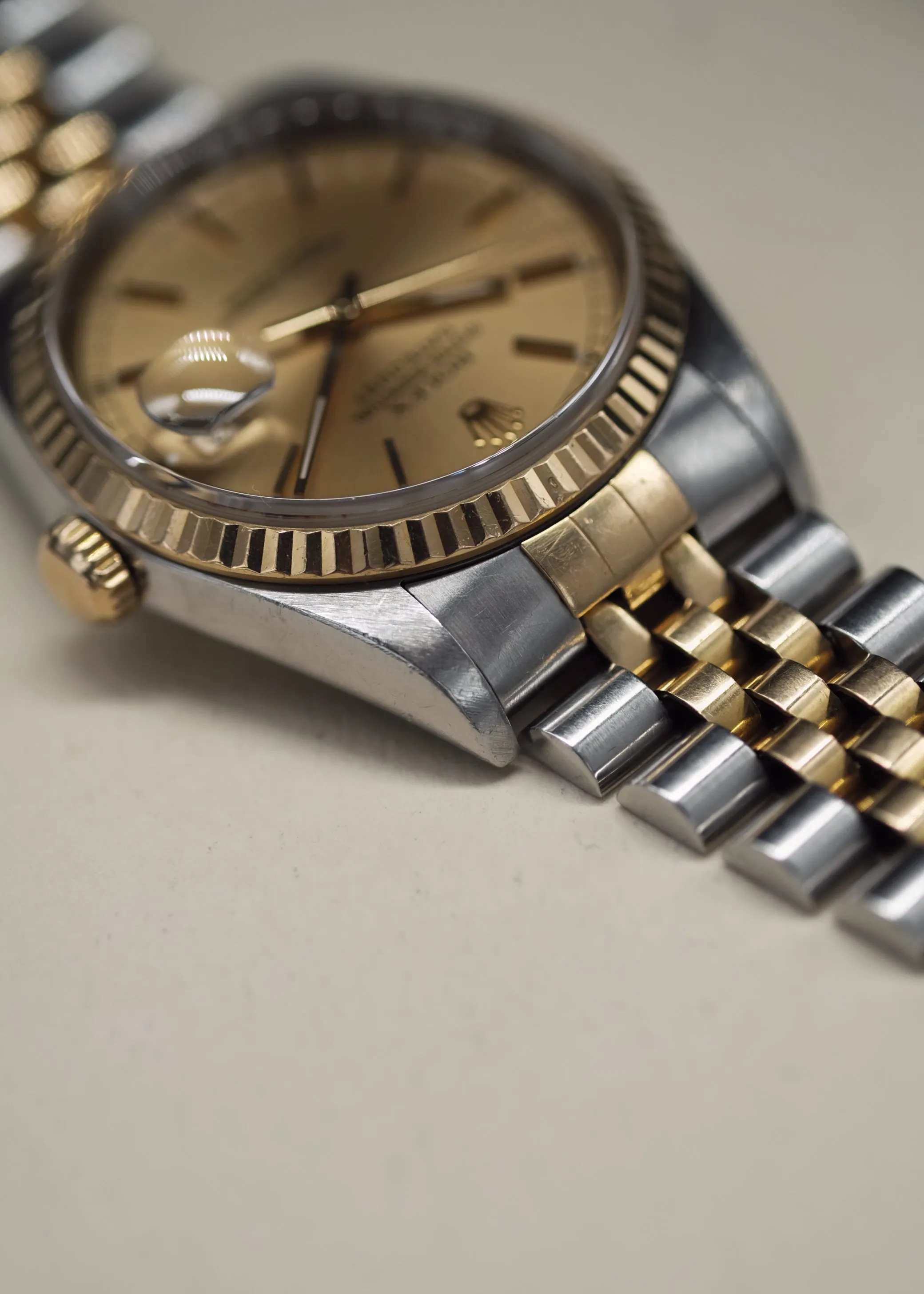 Rolex Datejust 16233 Roman Track Dial - Y 2001/2