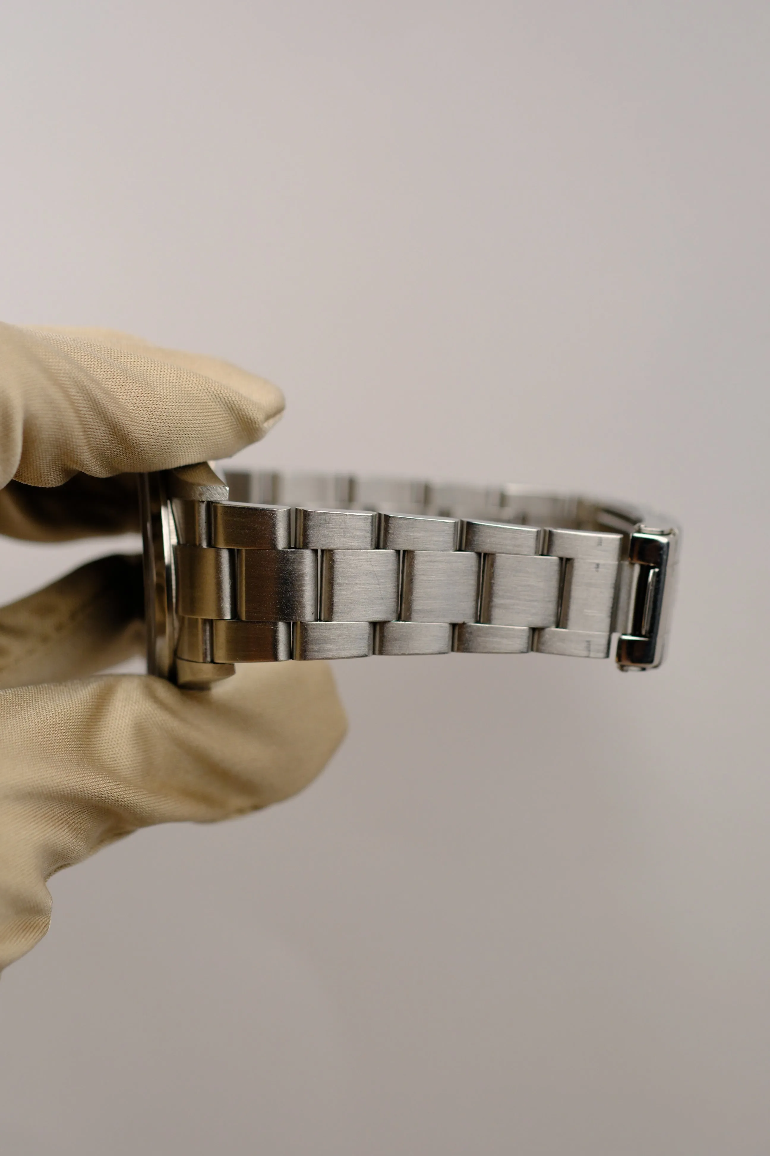 Rolex Explorer i 114270 Swiss Made Dial - 2002