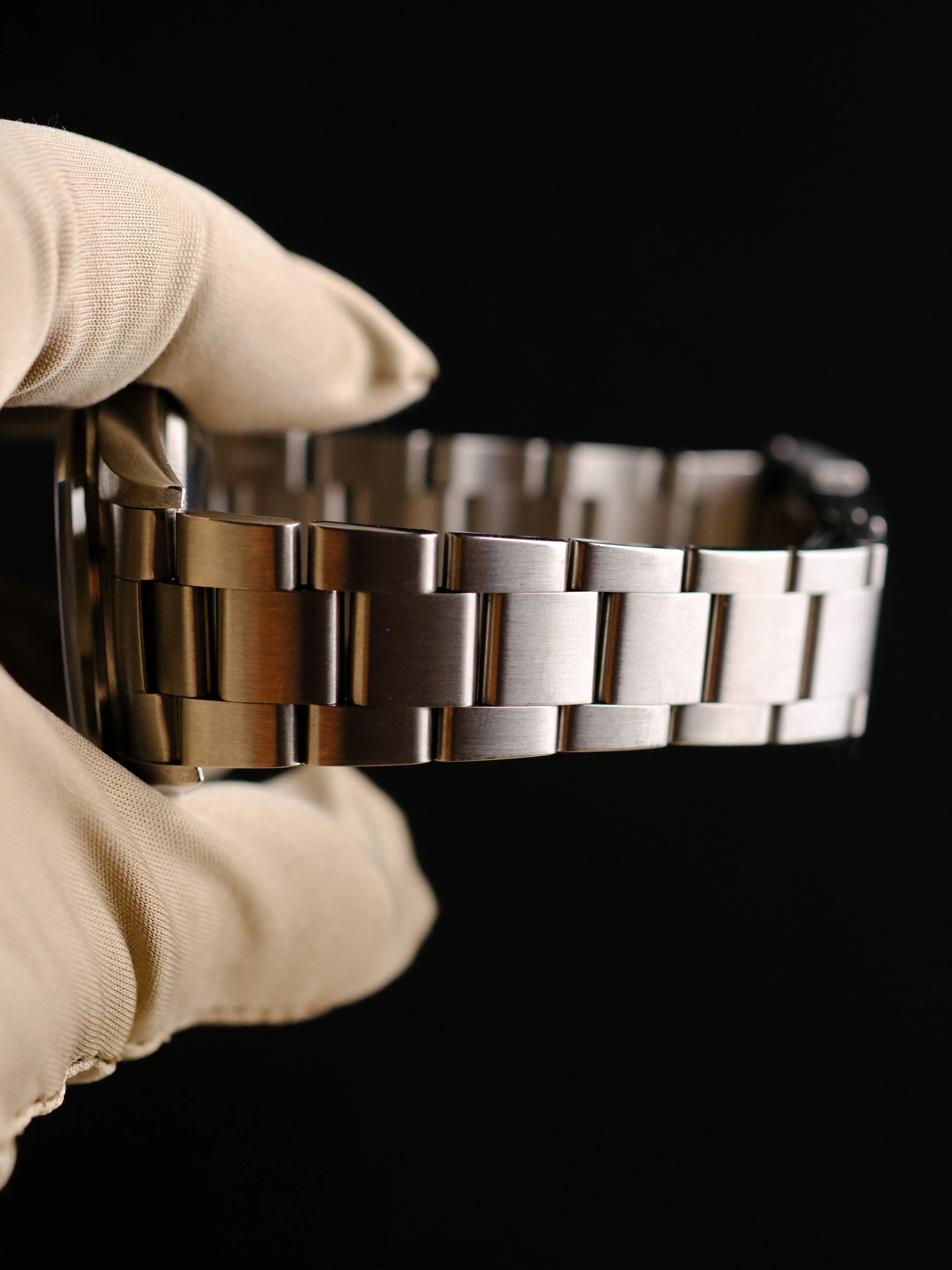 Rolex Explorer i 14270 Crazed Cream Tritium Patina Dial - 1997