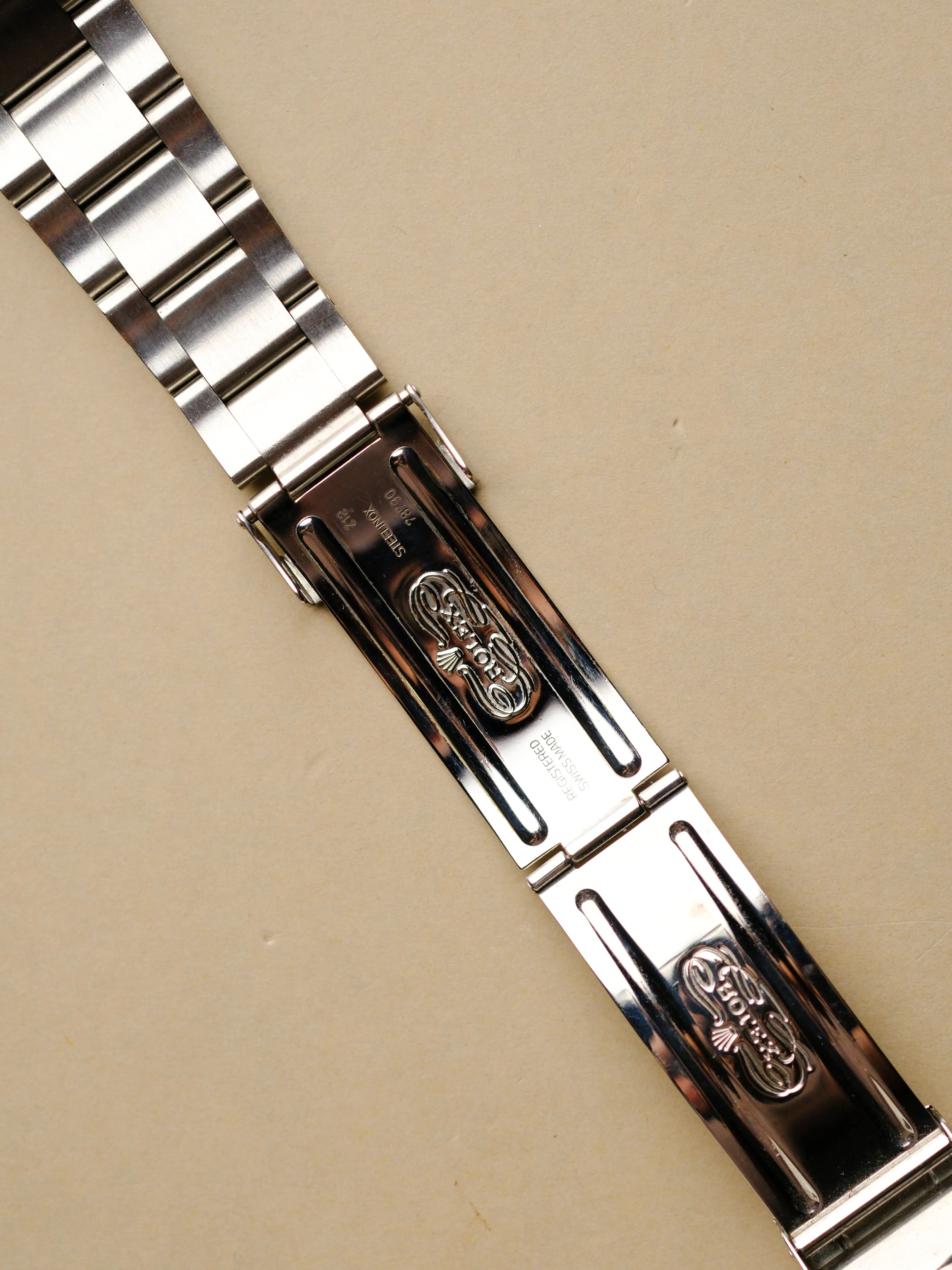 Rolex Explorer i 14270 Crazed Cream Tritium Patina Dial - 1997