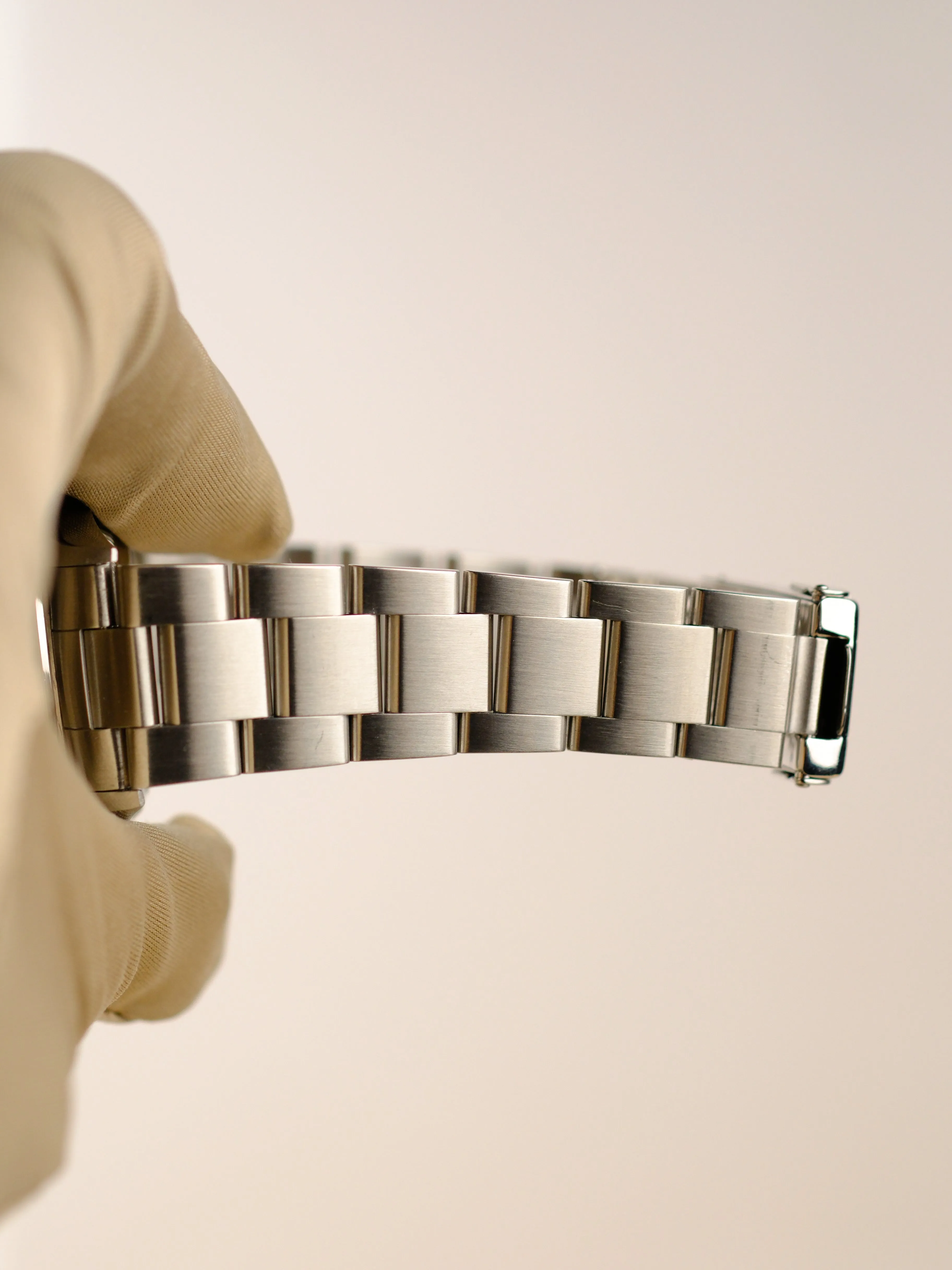 Rolex Explorer i 14270 Tritium Cream Dial - 1996