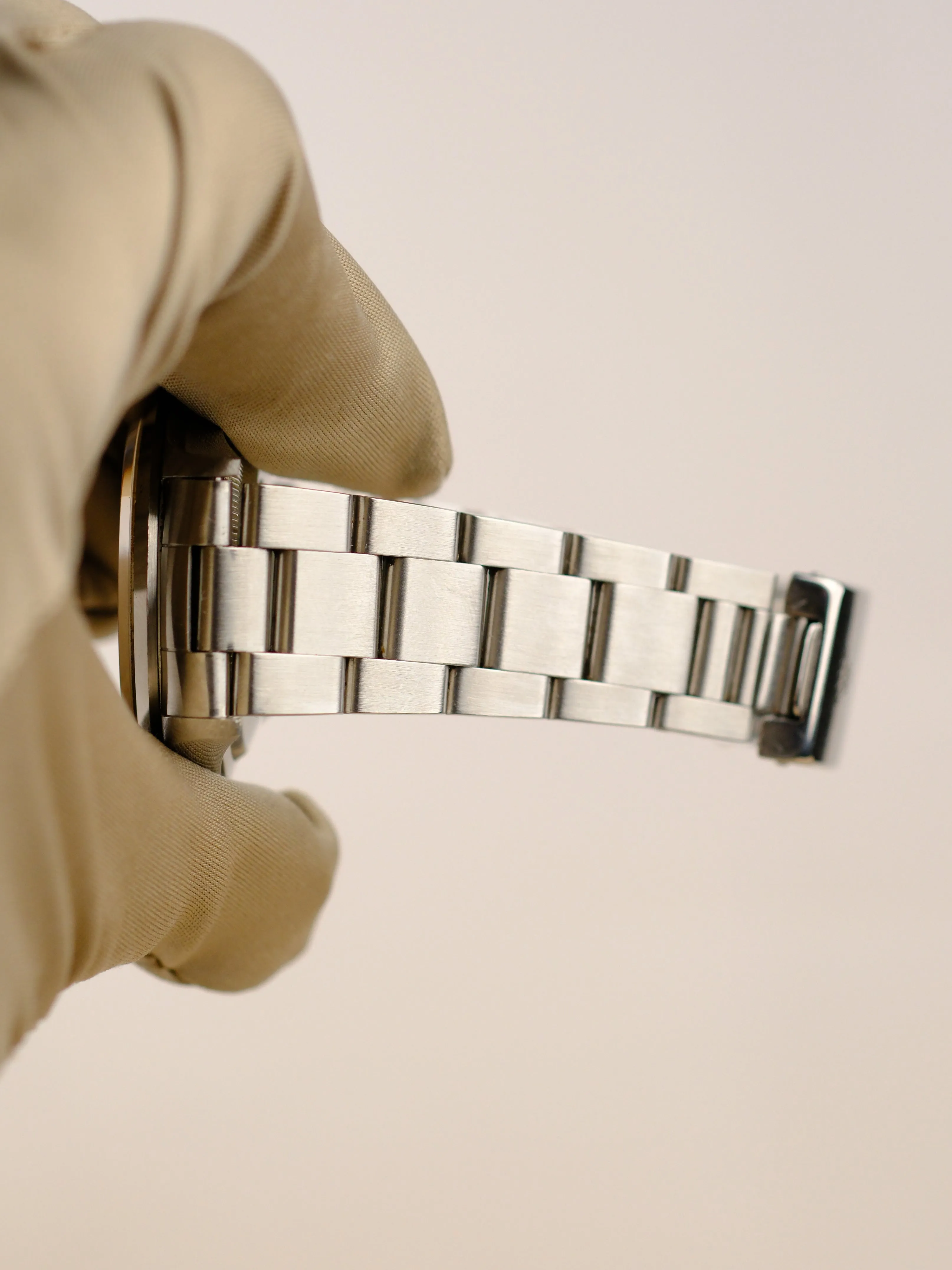 Rolex Explorer i 14270 Tritium Dial w/Papers - 1995
