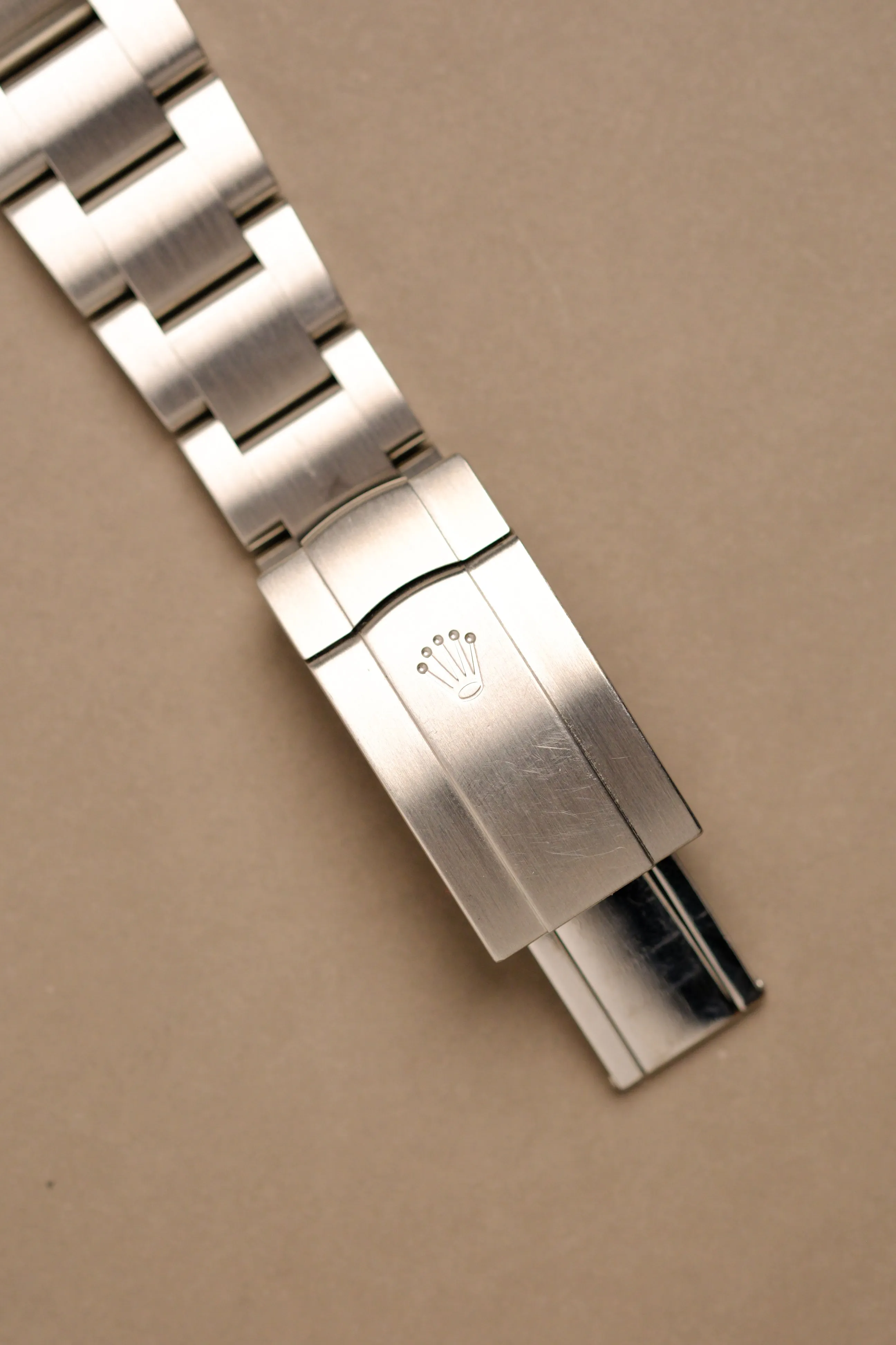 Rolex Oyster Perpetual 114300 Rhodium Dial