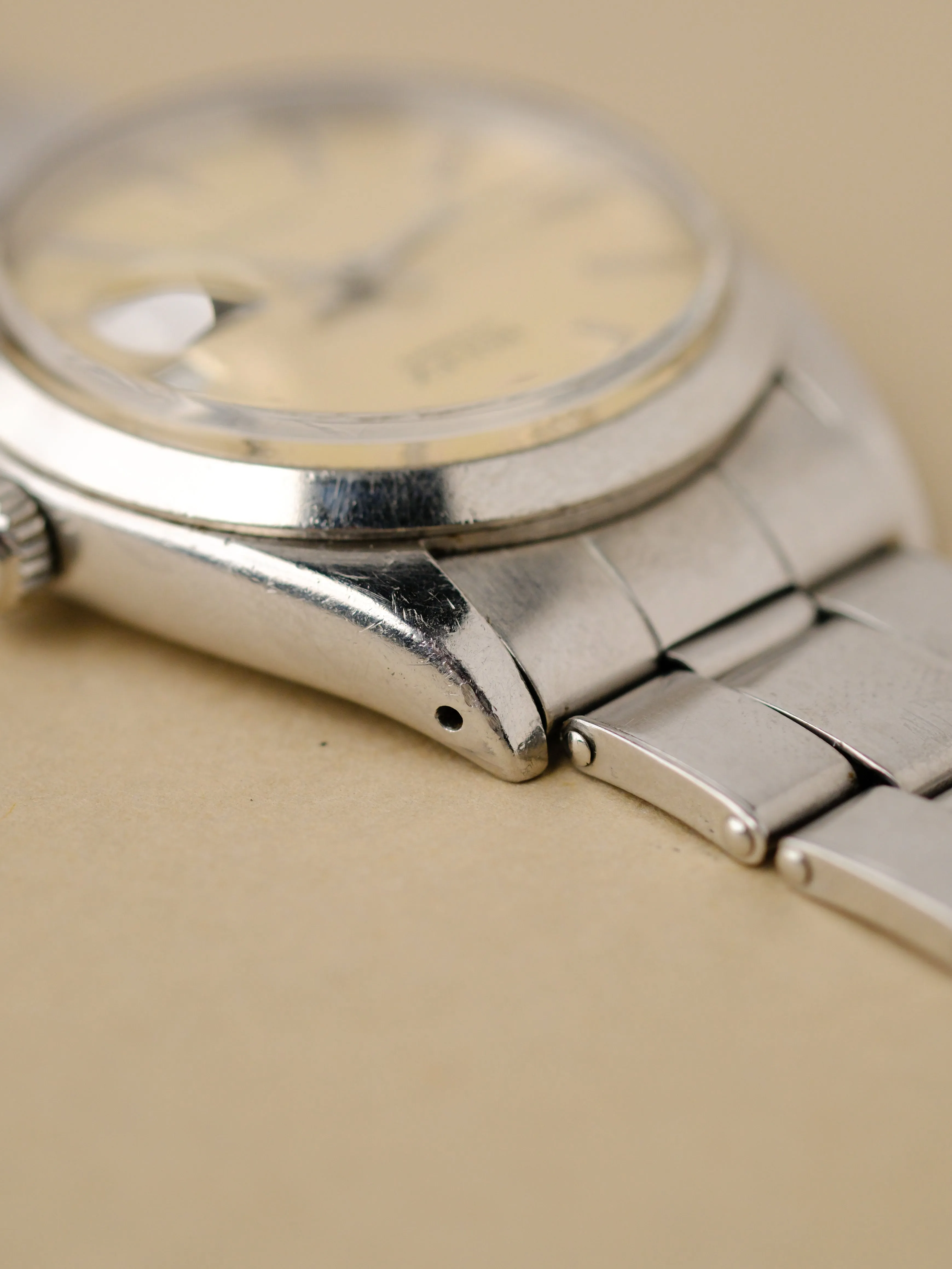 Rolex OysterDate 6694 Arrow Dial - 1964
