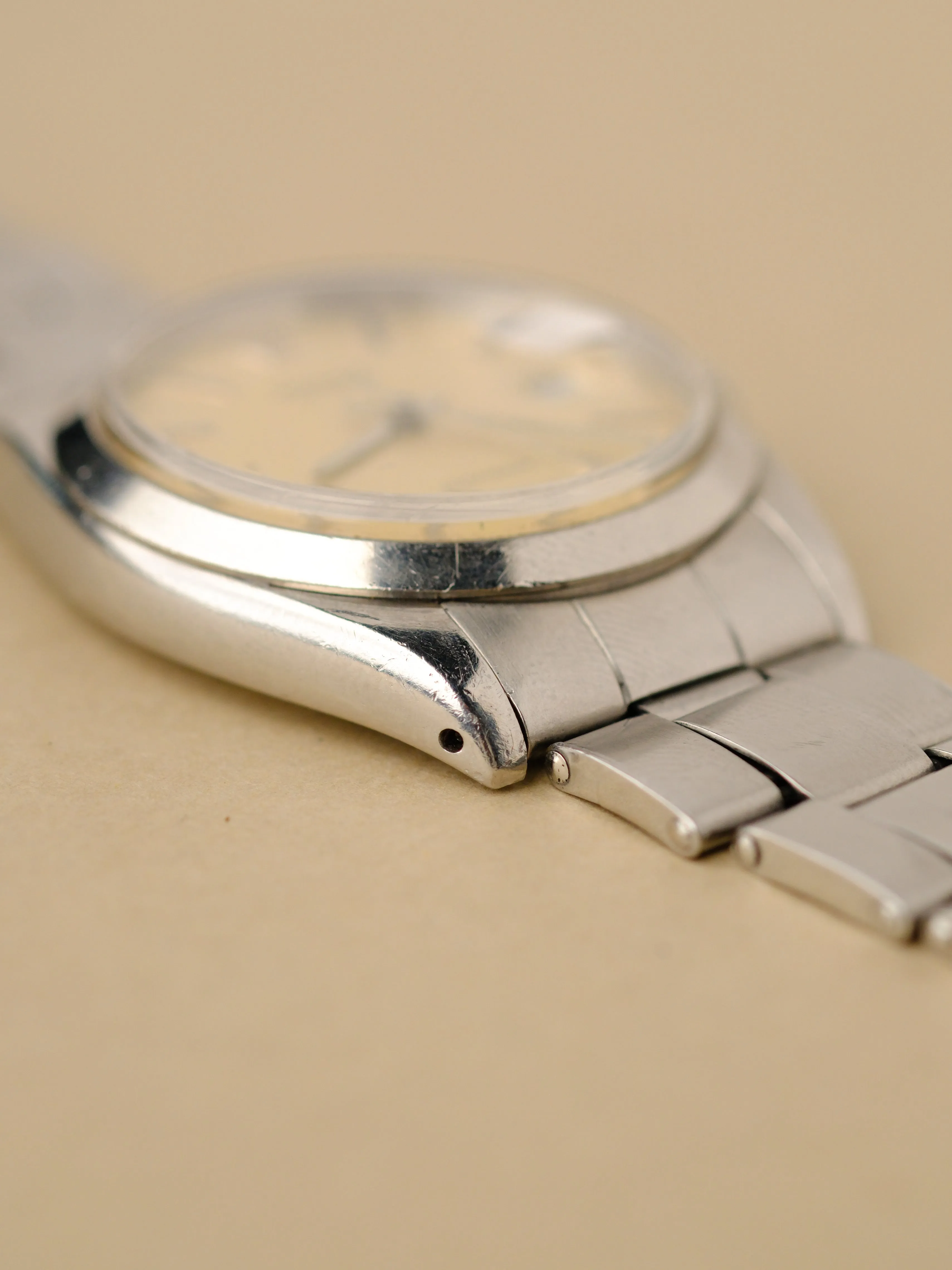 Rolex OysterDate 6694 Arrow Dial - 1964