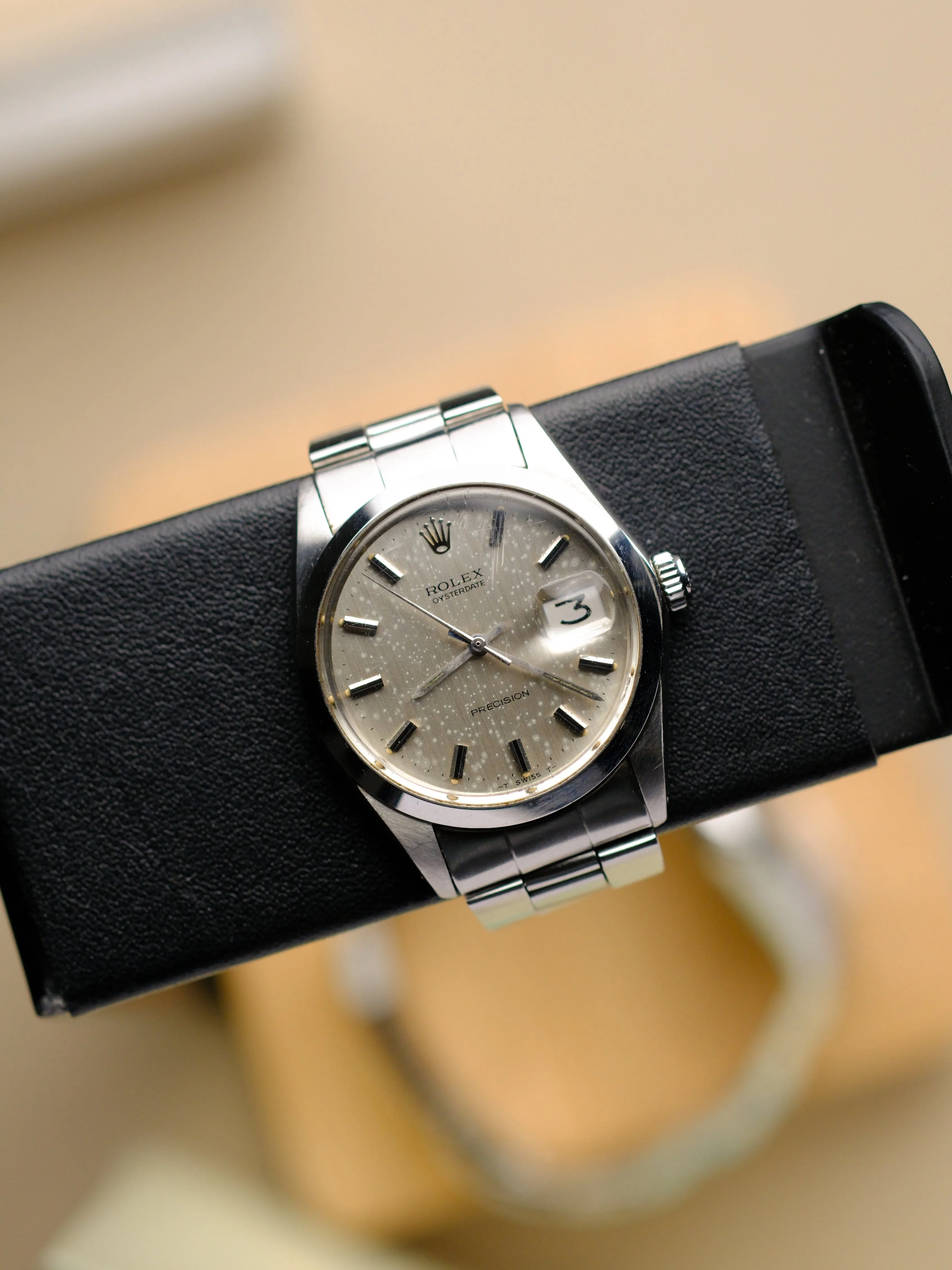 Rolex OysterDate 6694 Metallic Pebble Dial - 1970