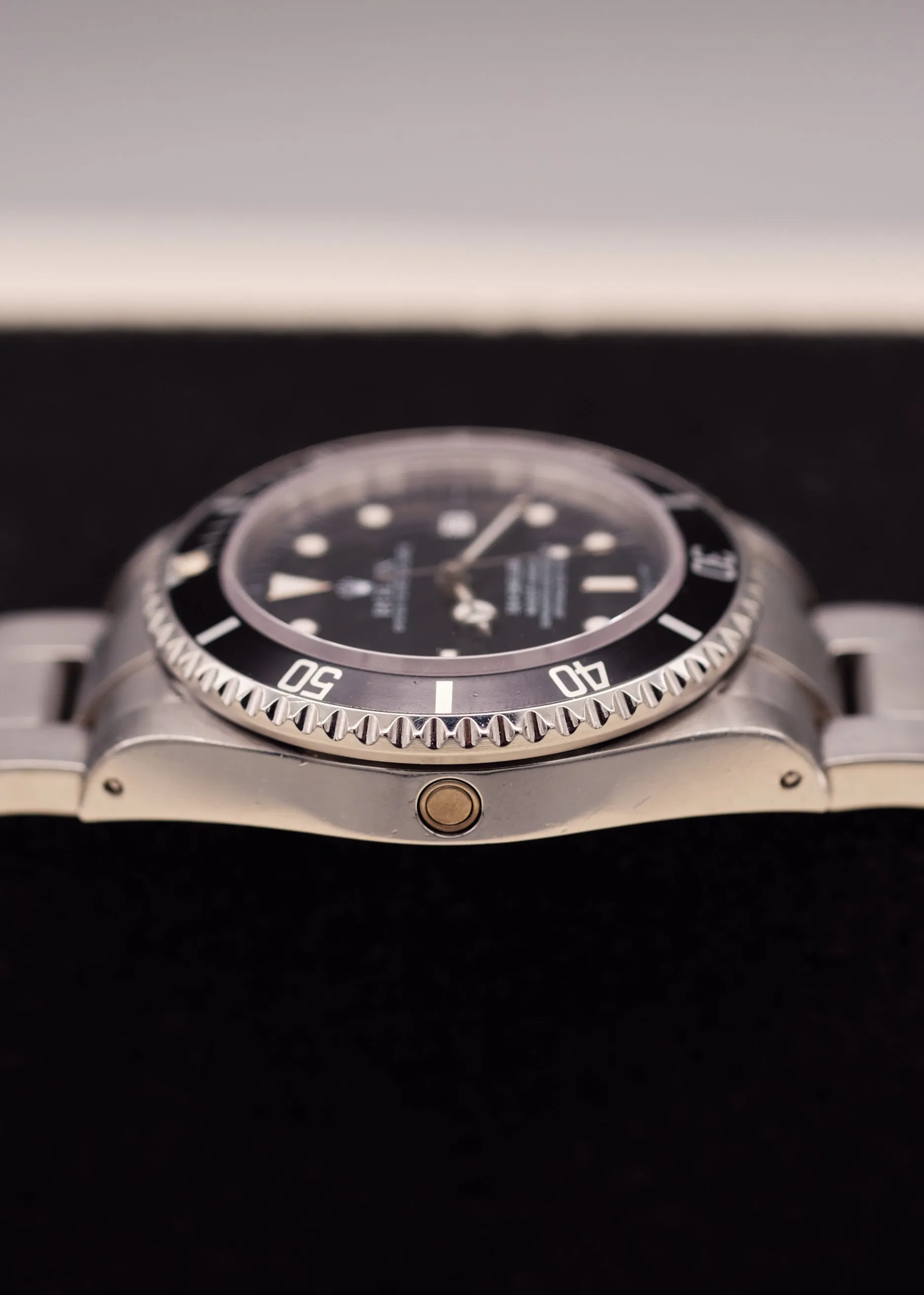 Rolex Seadweller 16600 Tritium Dial w/Papers - 1995