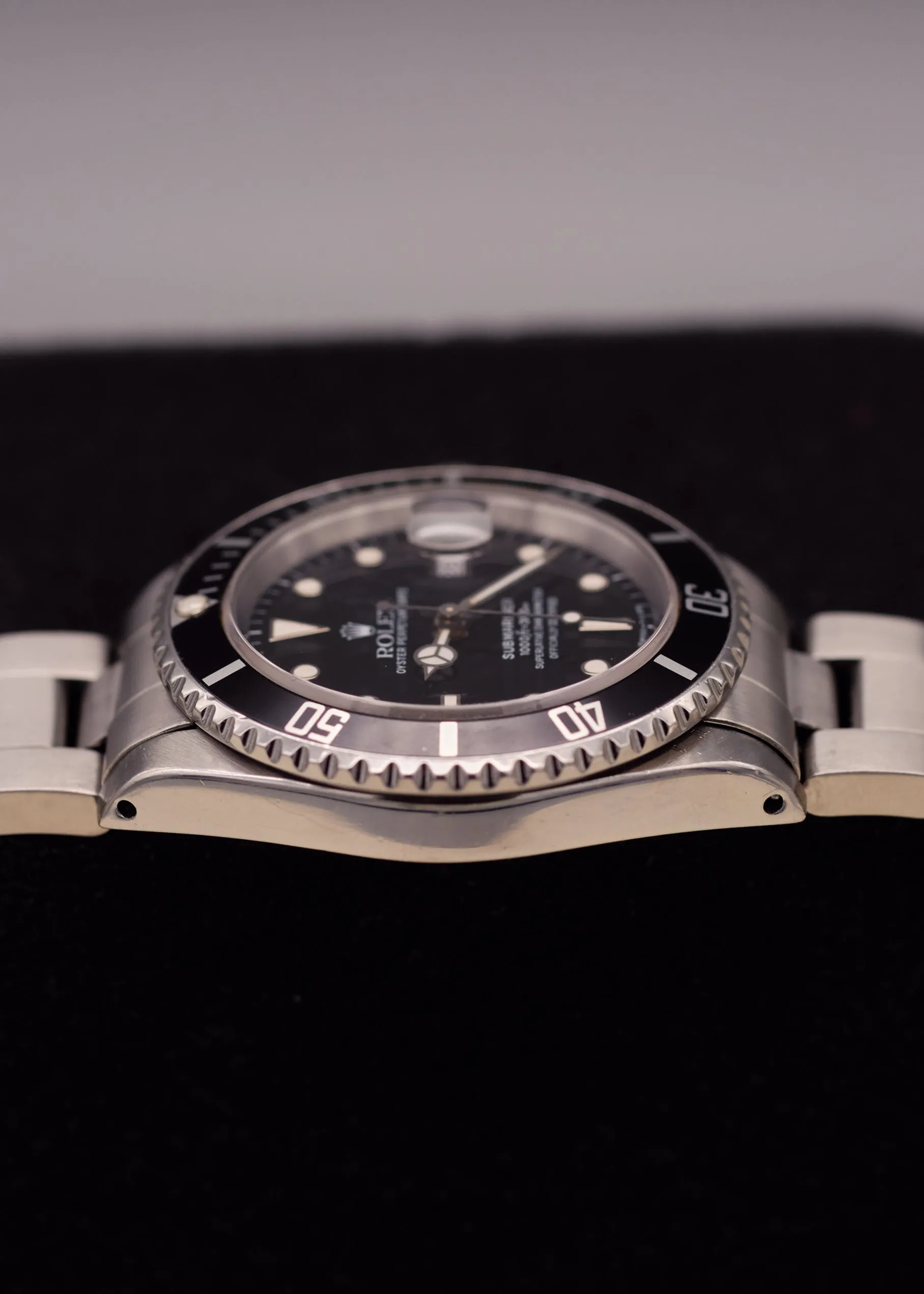 Rolex Submariner 16610 Light Cream Patina - 1989