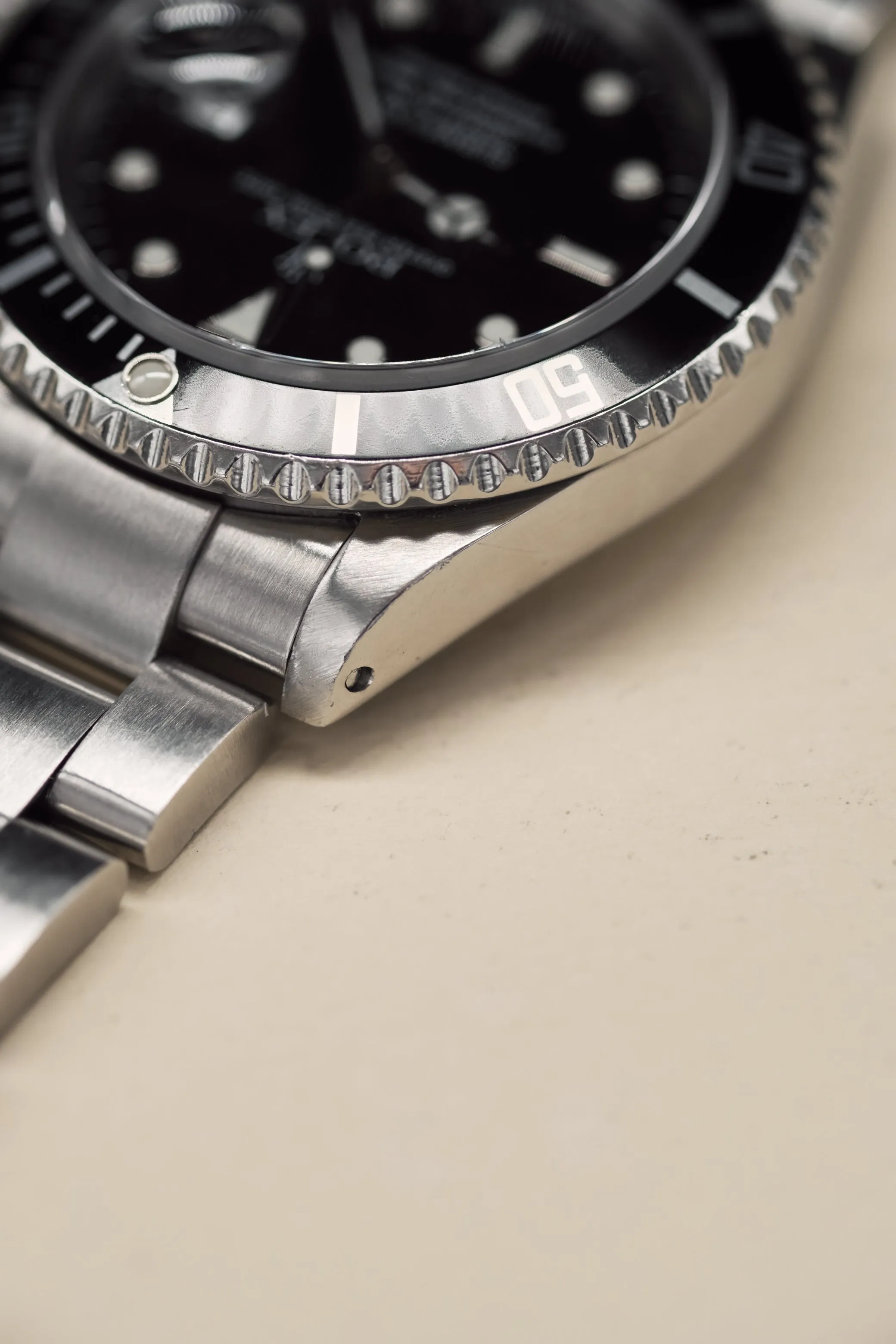 Rolex Submariner 16610 w/Papers - 1999