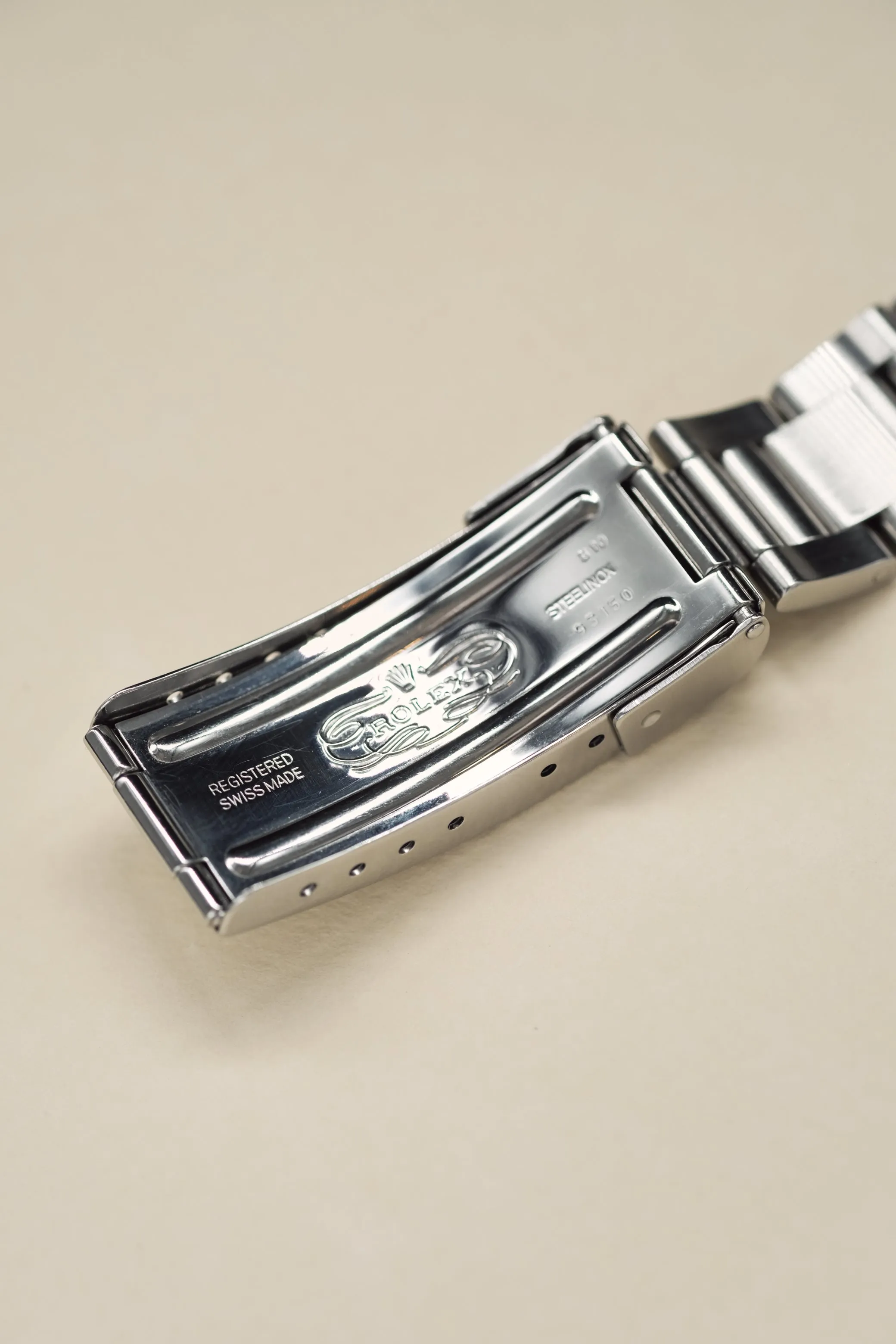Rolex Submariner 16610 w/Papers - 1999