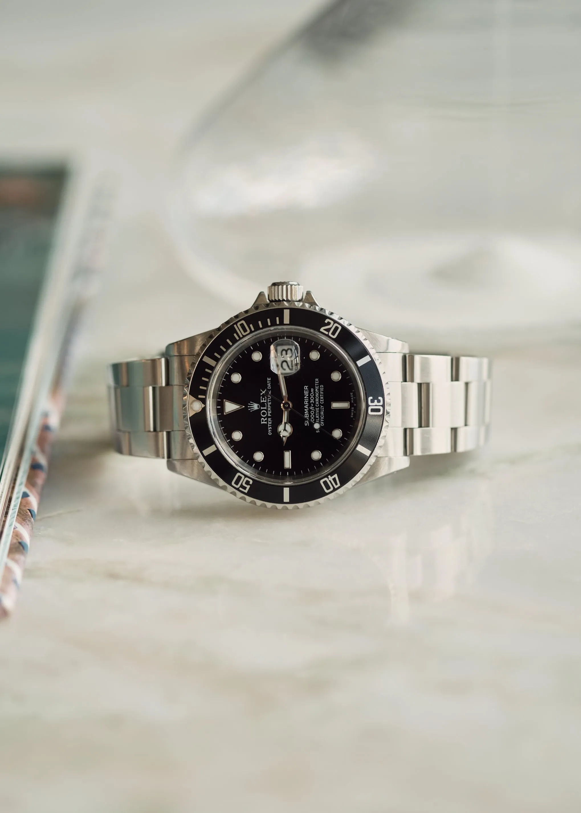 Rolex Submariner 16610 w/Papers - 1999