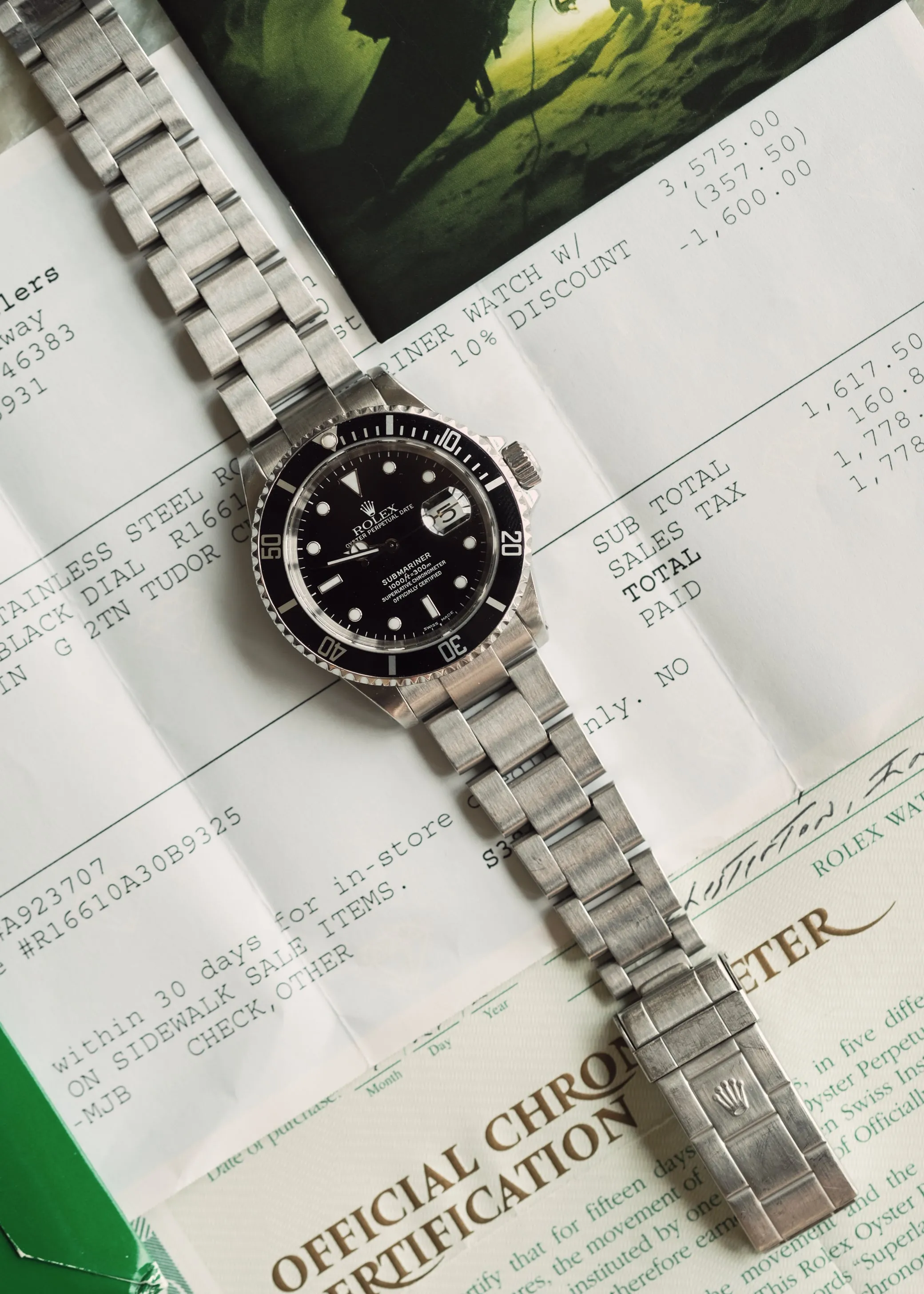 Rolex Submariner 16610 w/Papers - 1999