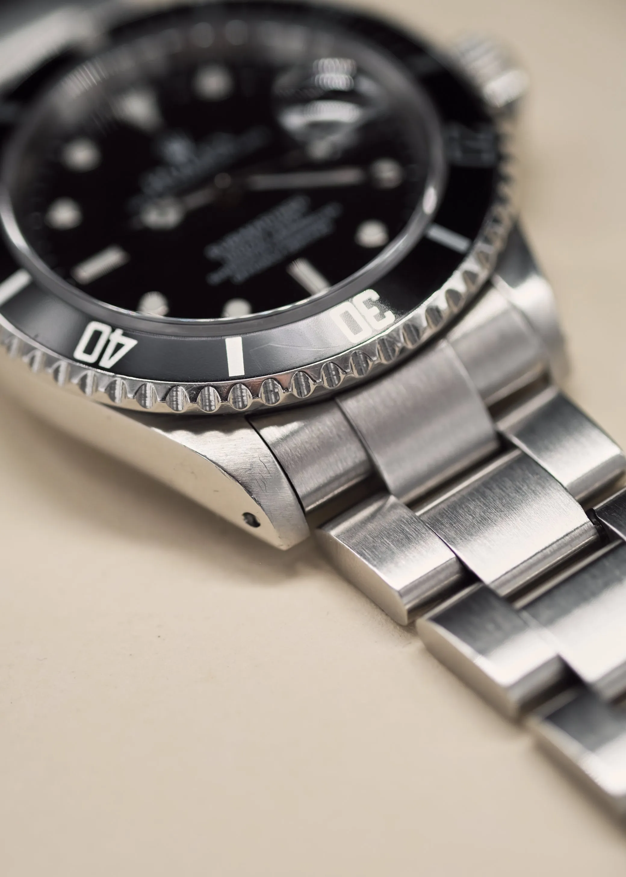 Rolex Submariner 16610 w/Papers - 1999