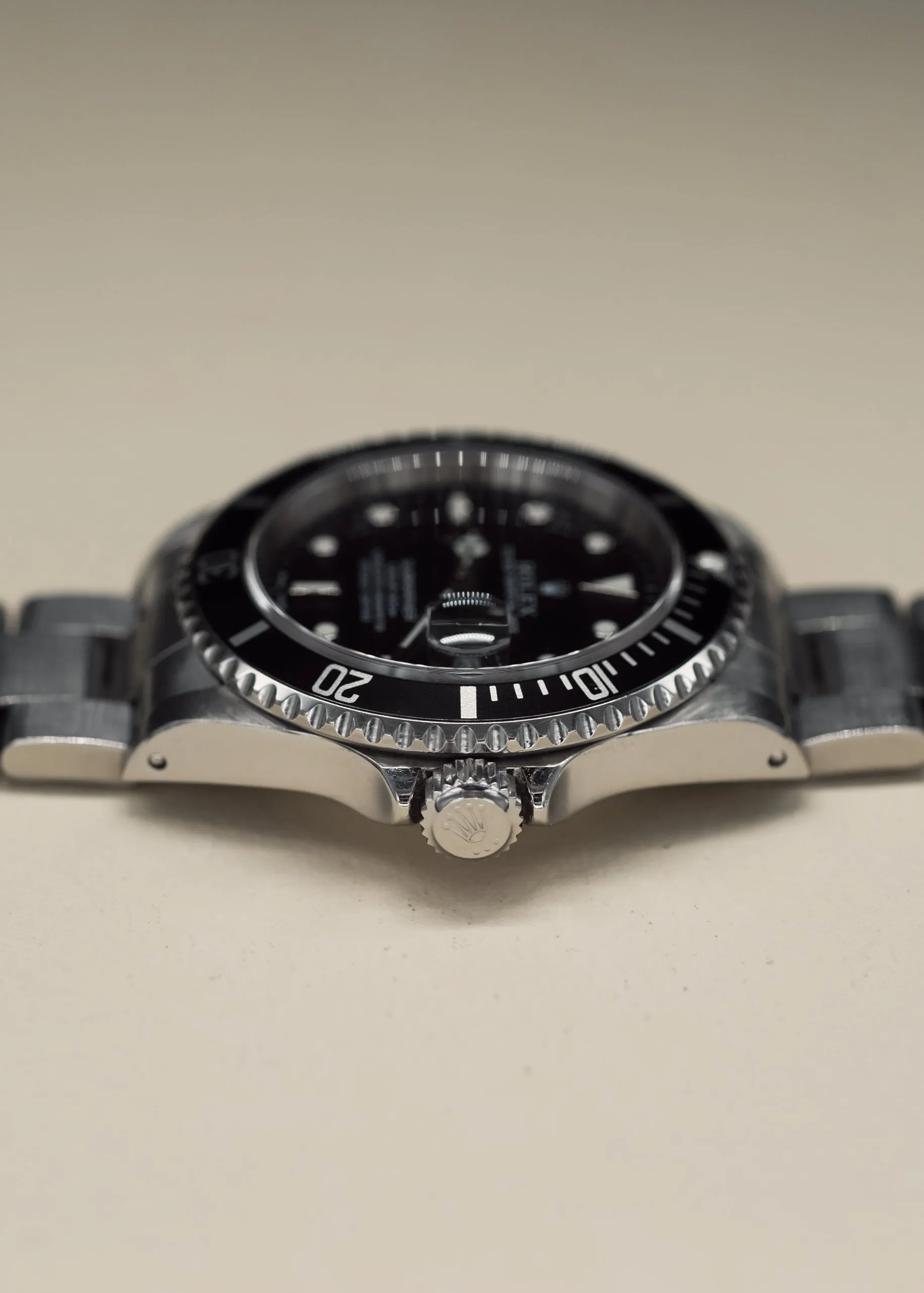 Rolex Submariner 16610 w/Papers - 1999