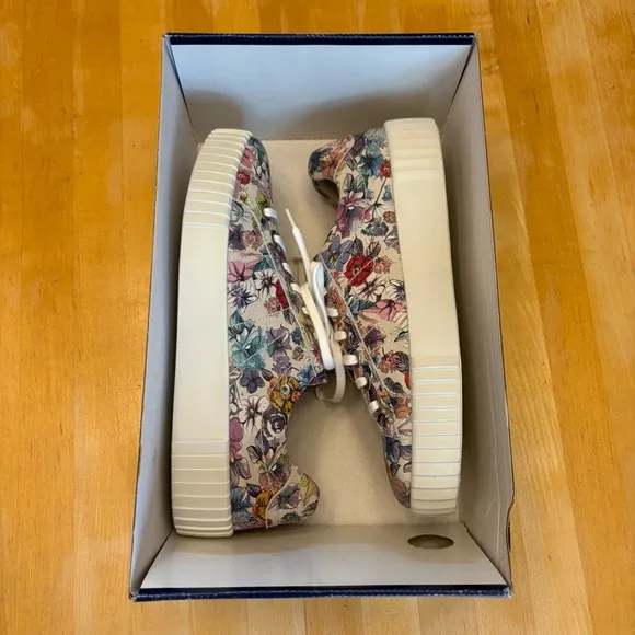 Romika suede floral sneakers boho rubber low platform NEW by Josef Seibel comfy