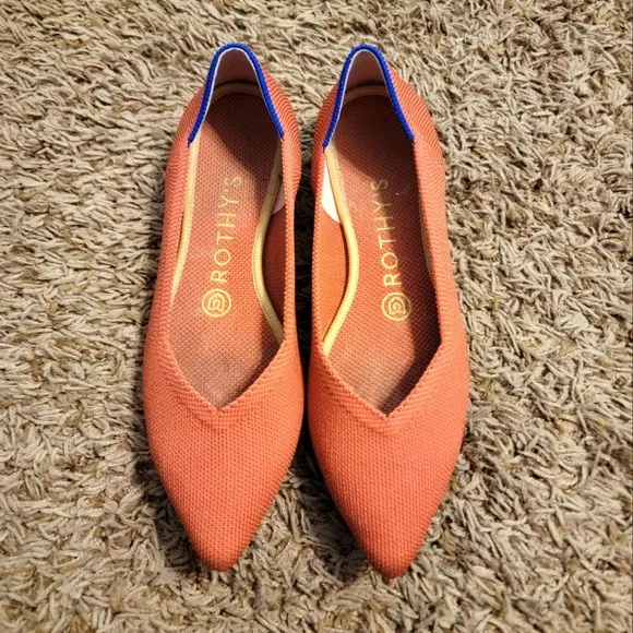 Rothy’s Pointed Toe Orange Red Persimmon Size 7 Flats slip-on Shoe