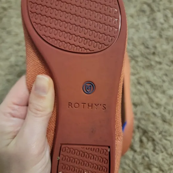 Rothy’s Pointed Toe Orange Red Persimmon Size 7 Flats slip-on Shoe