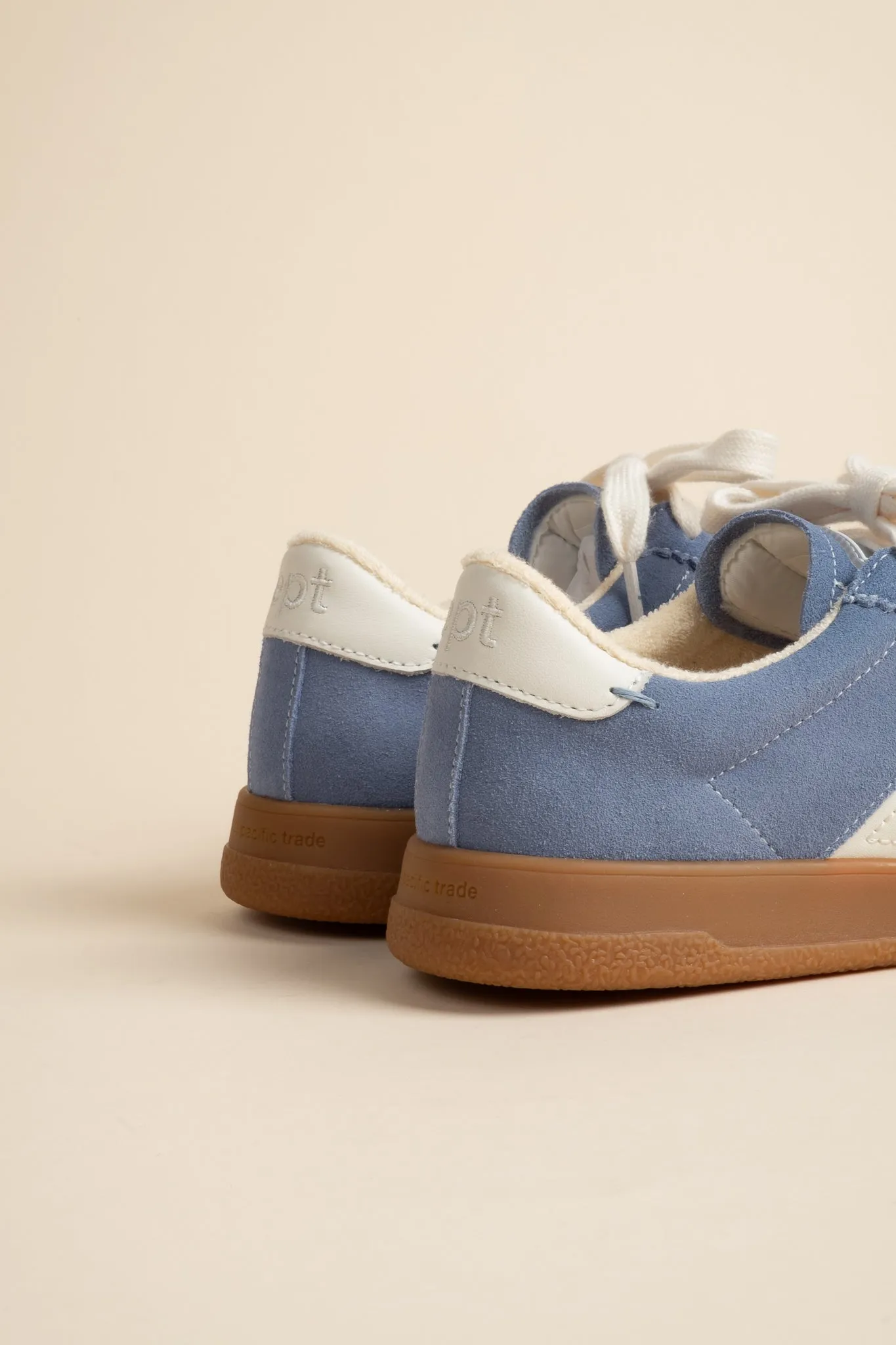 Santos Suede - Baby Blue