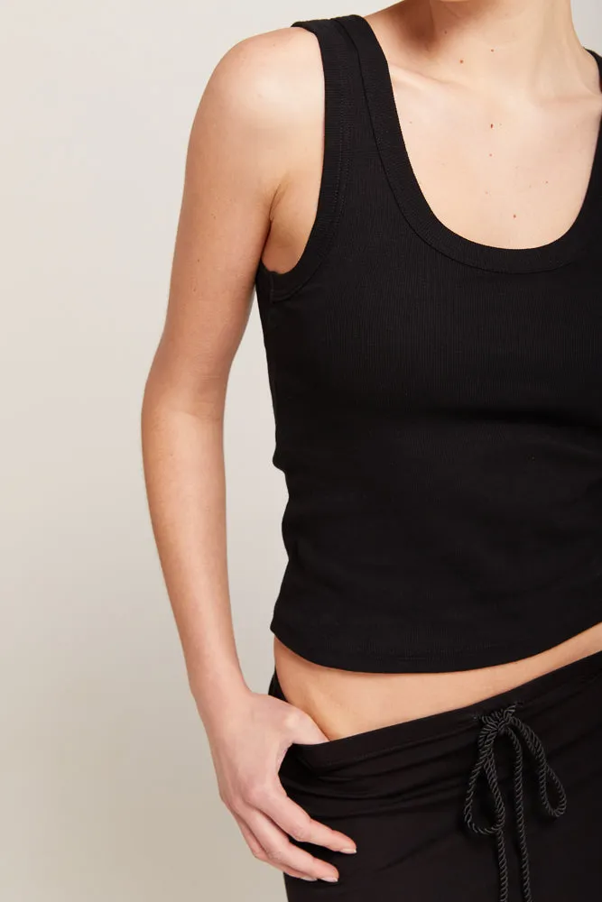 SCOOP NECK TANK TOP - BLACK RIB