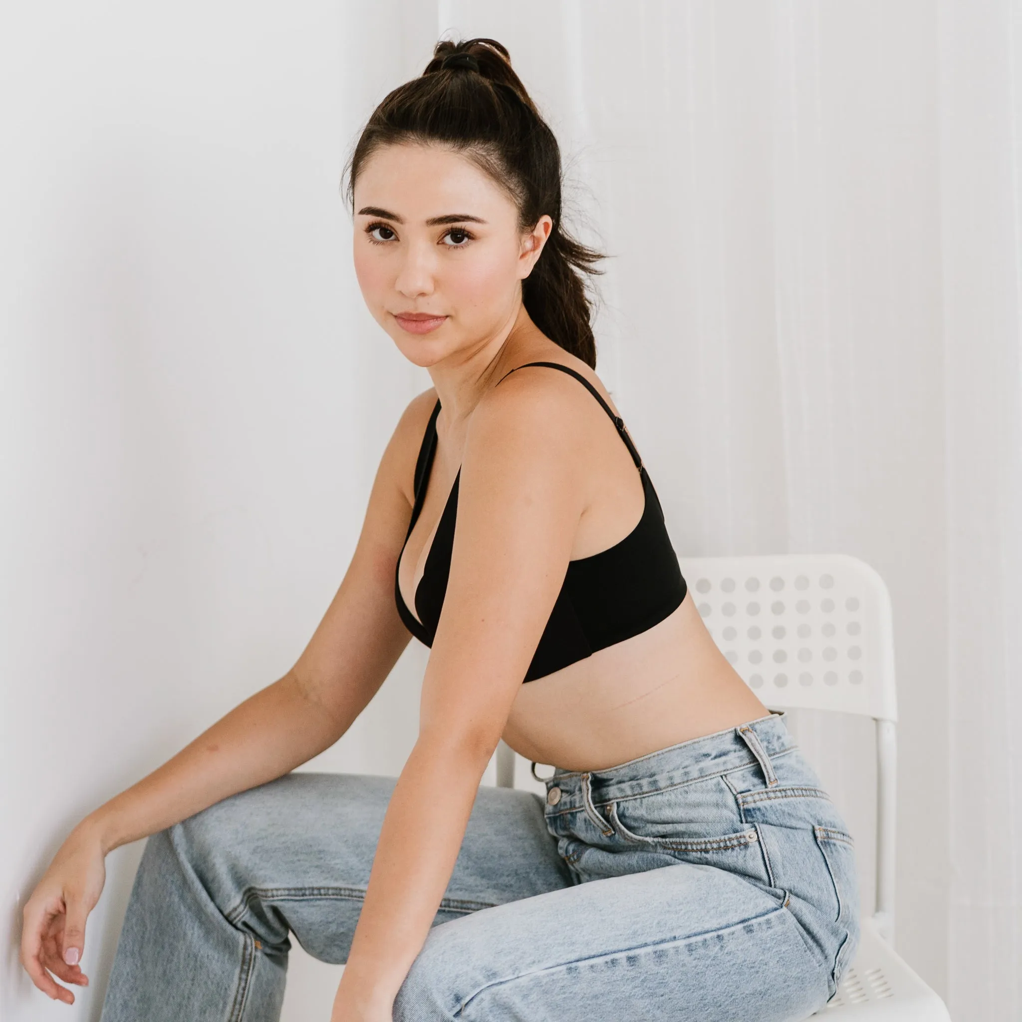 Seamless V-Plunge! Push Up Wireless Bra in Black (Size L Only)