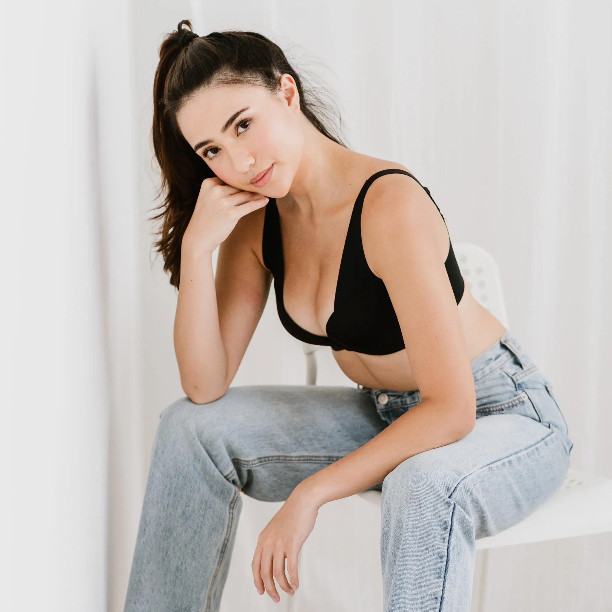 Seamless V-Plunge! Push Up Wireless Bra in Black (Size L Only)