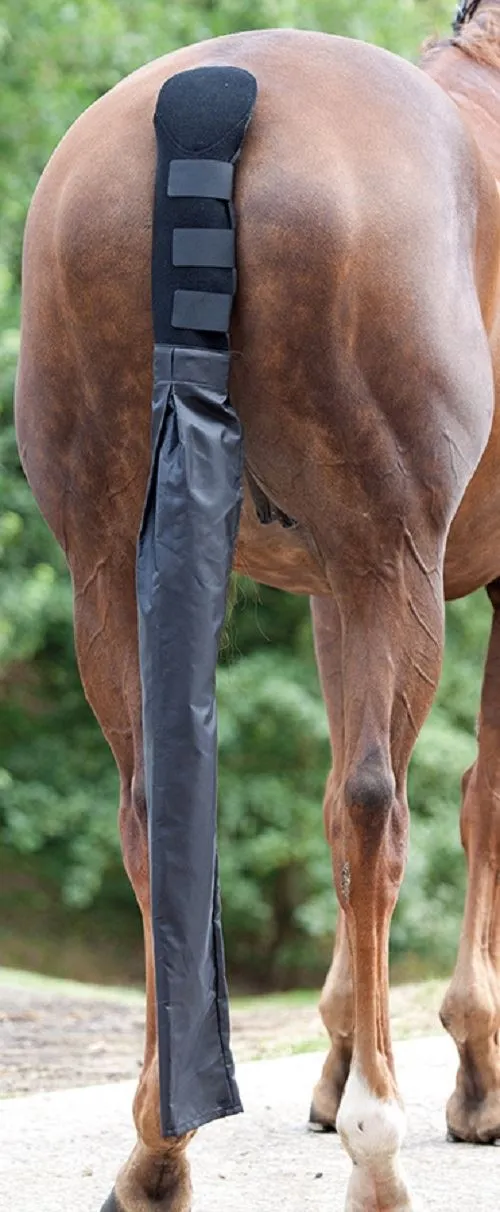 Shires Tail Guard With Detachable Tail Bag