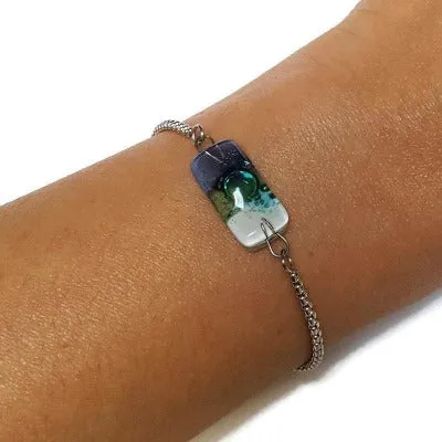 Simple and Minimalist, Dainty, Pull Tie bracelet thin Adjustable sliding bracelet with recycled glass charm. Green Slider Bracelet.