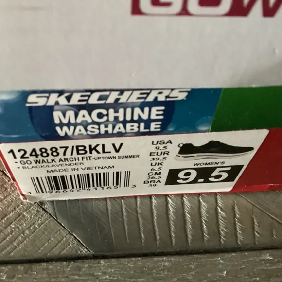 SKECHERS Women's Go Walk Arch Fit - Uptown Summer Casual Sneakers, size 9.5
