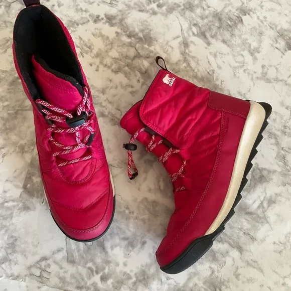 Sorel Womens Whitney II Insulated Waterproof Short Lace Boots