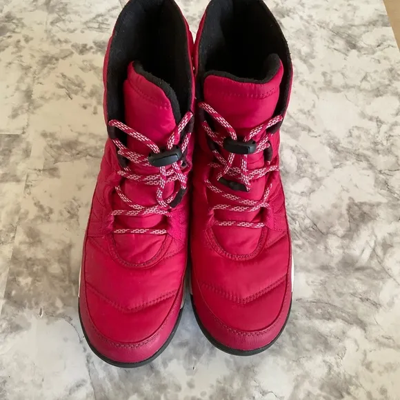 Sorel Womens Whitney II Insulated Waterproof Short Lace Boots