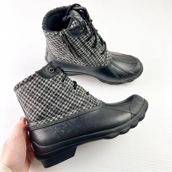 Sperry Boots womens 6 Syren Gulf Tailored Duck Rain Boots Plaid Black Grey