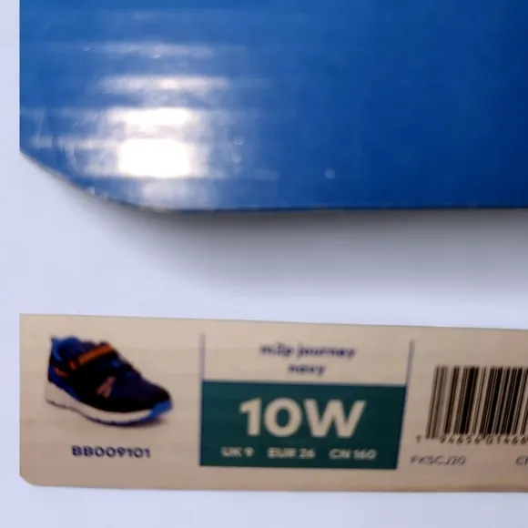 STRIDE RITE NIB MADE 2 PLAY JOURNEY SNEAKERS