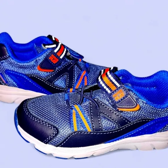 STRIDE RITE NIB MADE 2 PLAY JOURNEY SNEAKERS