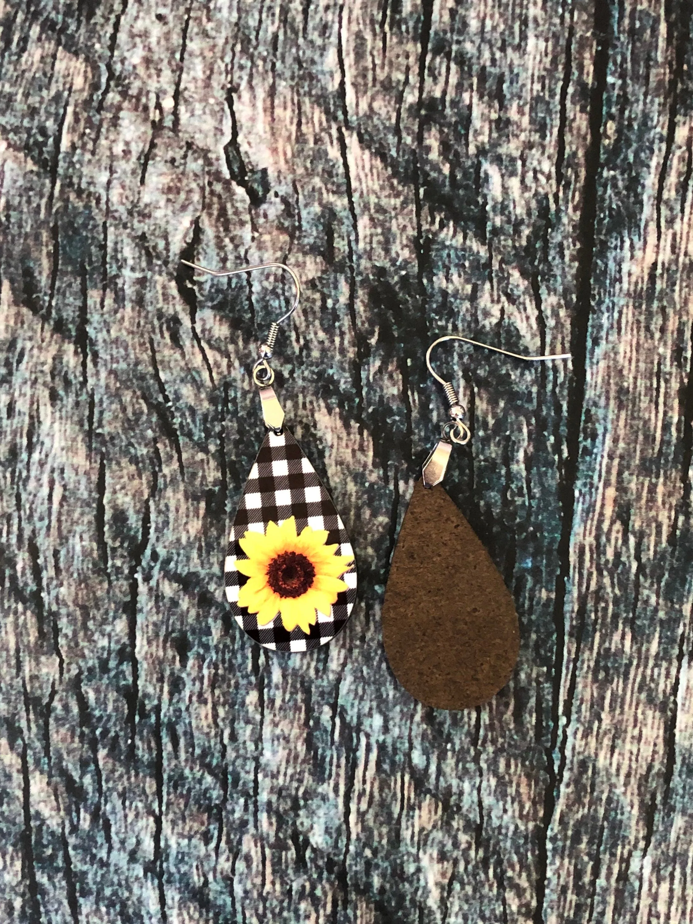 Sunflower and plaid Earrings, Fall Earrings, Fall Gifts, Drop Earrings, Sunflower Earrings, Sunflower Gifts