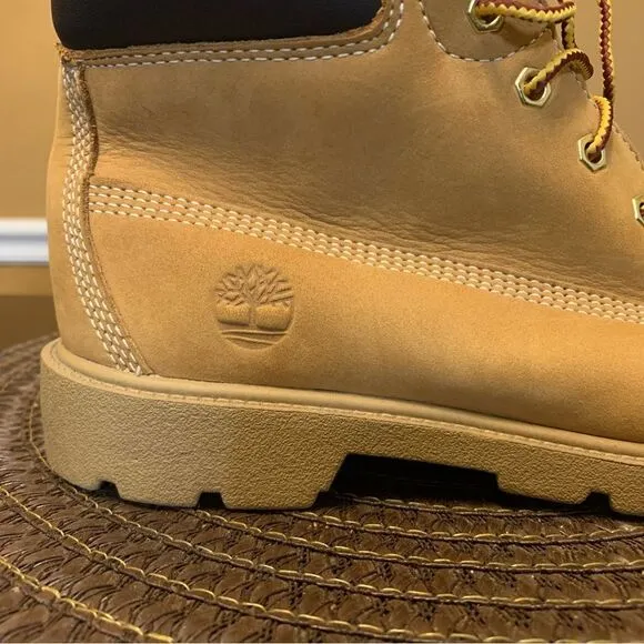 Timberland Classic Boots Boys Kids Size 6 Big Kids Waterproof Nubuck Wheat 10960