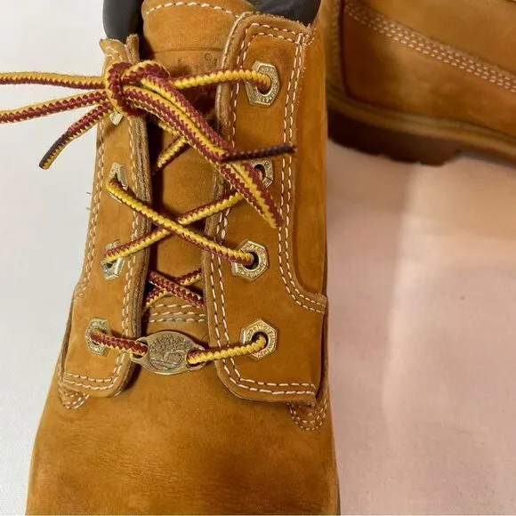 Timberland Nellie Chukka leather ankle boots in wheat beige women’s 9