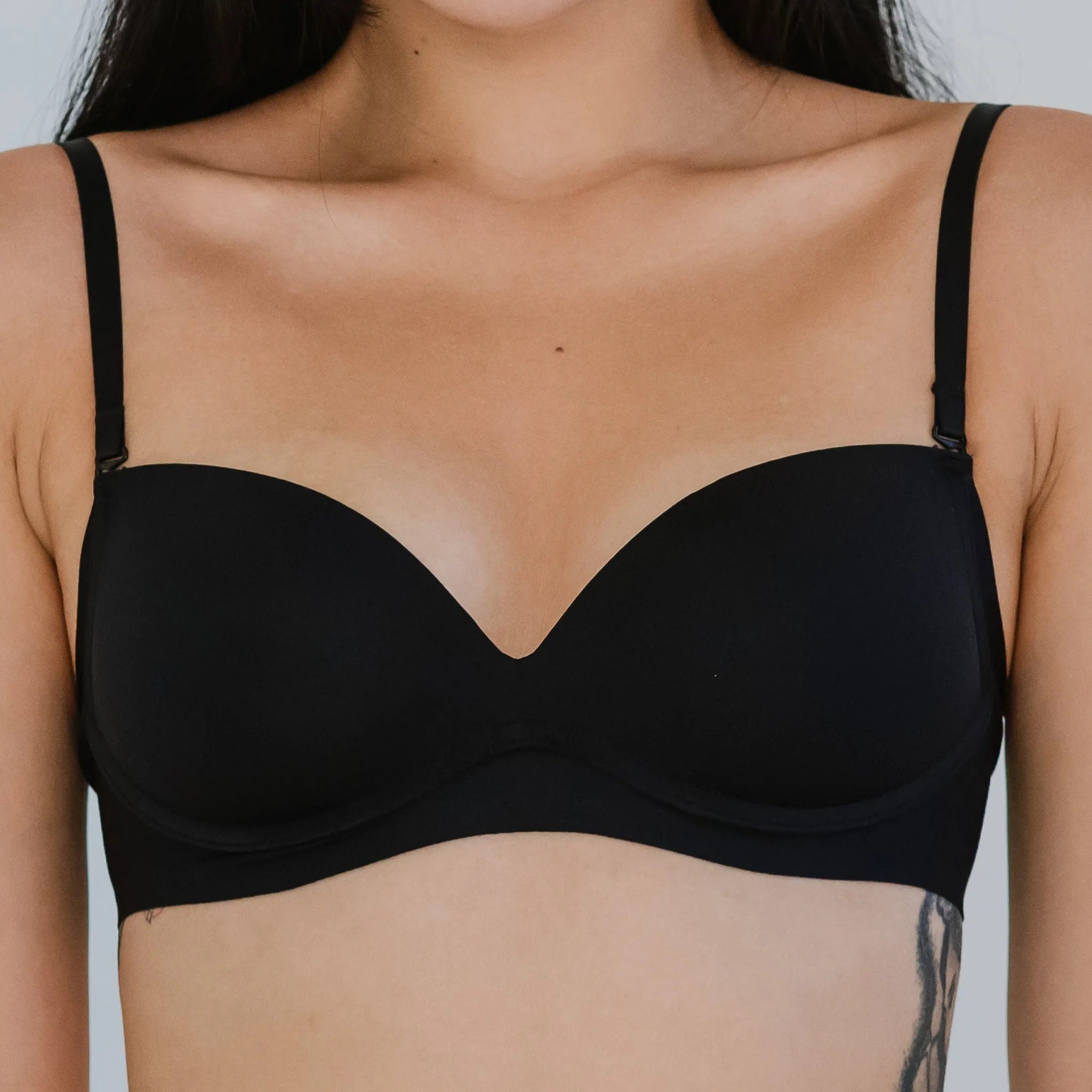 Timeless Essential! Seamless Wireless T-Shirt Bra in Black