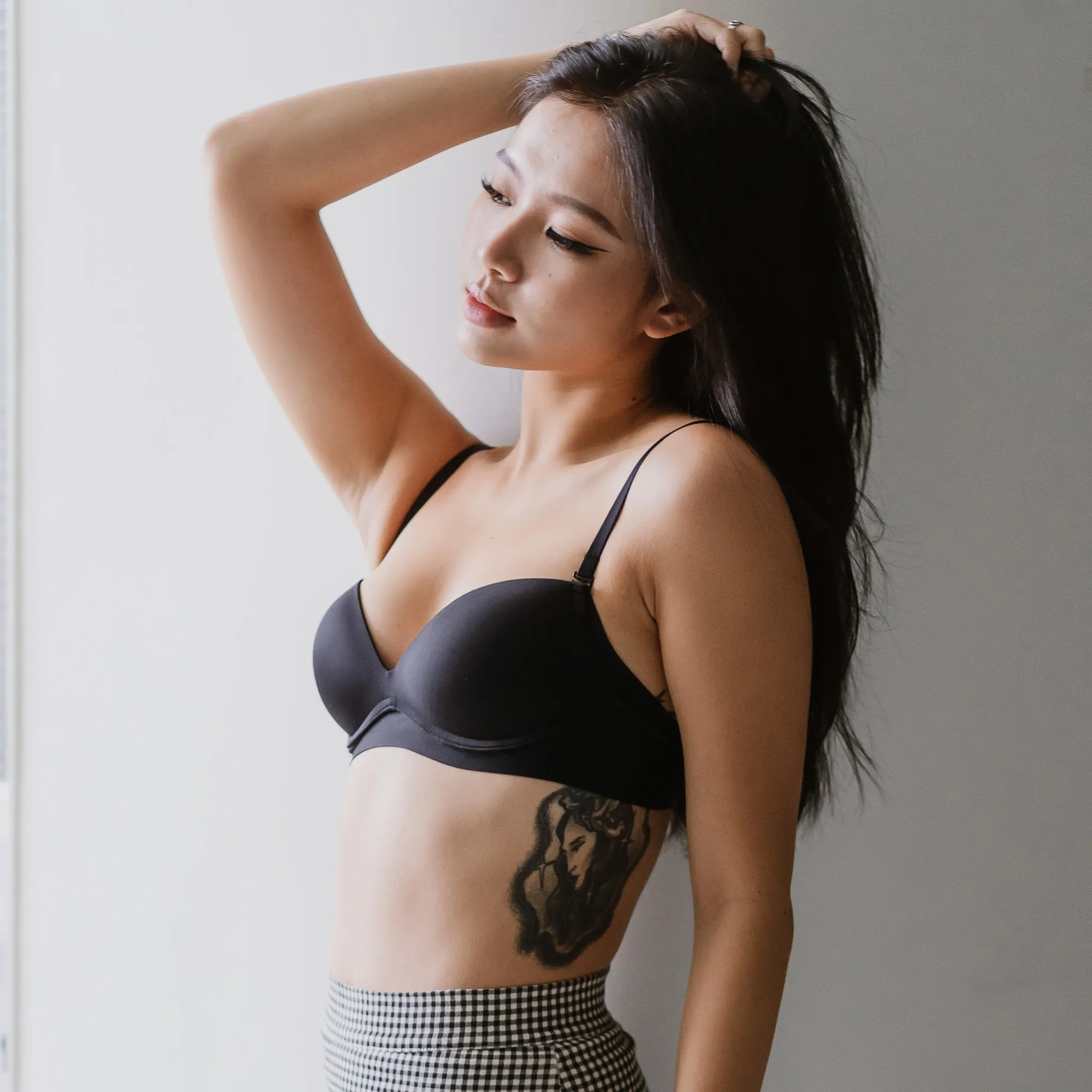 Timeless Essential! Seamless Wireless T-Shirt Bra in Black