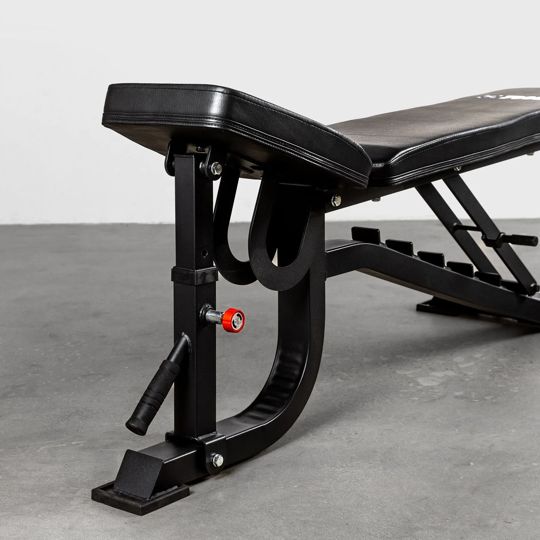 TWL - ADJUSTABLE BENCH