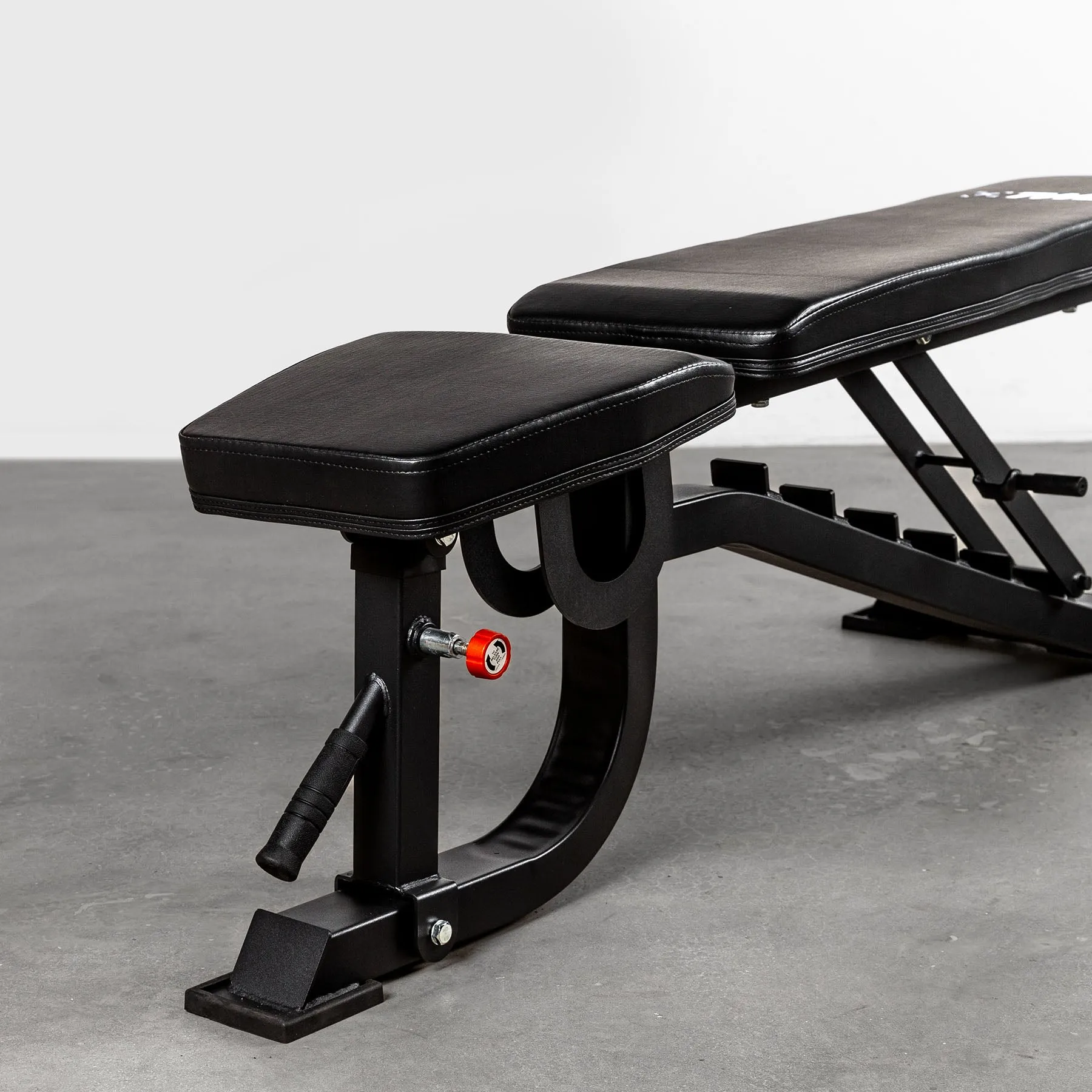 TWL - ADJUSTABLE BENCH