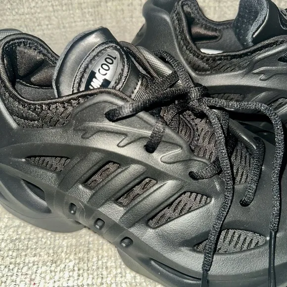UNISEX- Adidas CLIMACOOL Lightweight Athletic-Stylish Shoes
