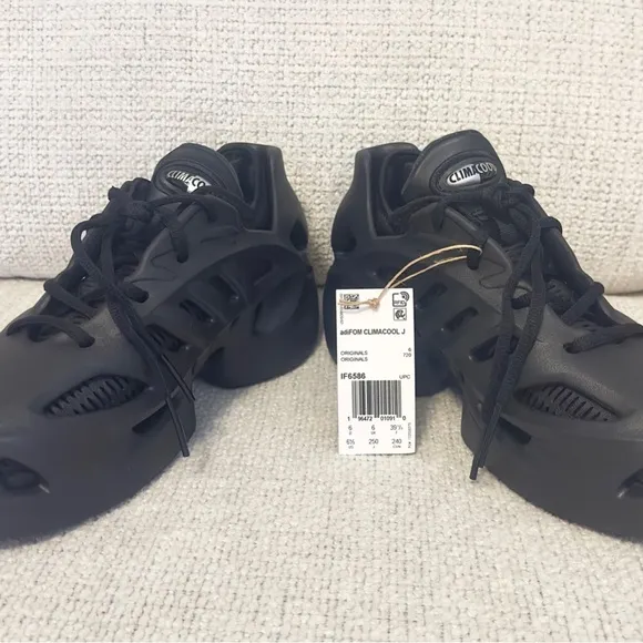 UNISEX- Adidas CLIMACOOL Lightweight Athletic-Stylish Shoes