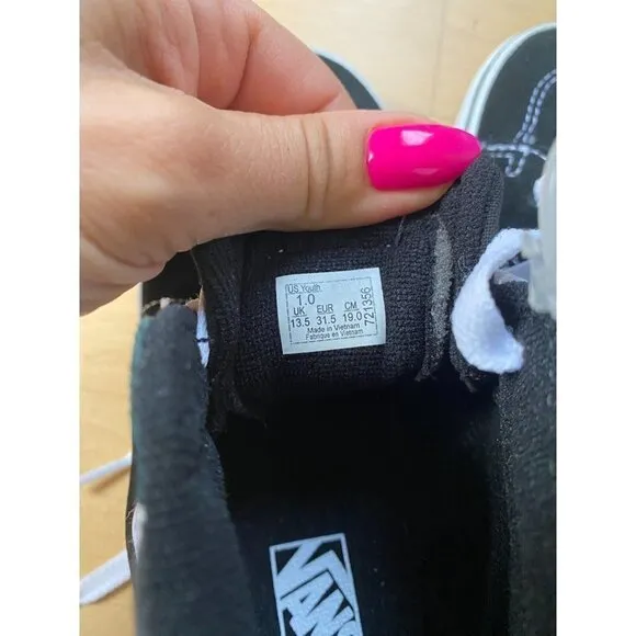 VANS BNWT &quot;SK8&quot; hi top sneakers boys NEW black white