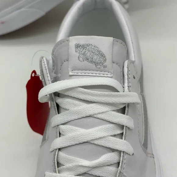Vans Men's Gray and White Sneakers