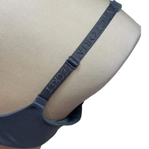 Victoria’s Secret Bra Sexy Perfect Shape Padded Push Up Plunge Smooth Seamless