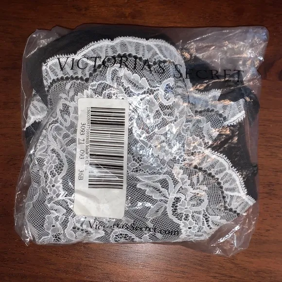 VICTORIA’S SECRET BRAND NEW &amp; BEAUTIFUL SIZE 36B LINGERIE