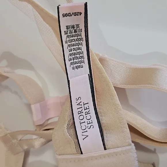 Victoria's Secret Sexy Tee Posey Lace Push Up Bra Nude 42D Padded Convertable
